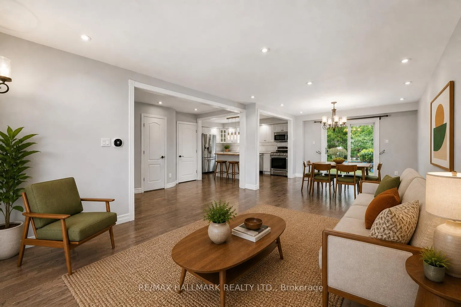 Photo 5 of 60 Nisbet Drive, Aurora, Aurora Highlands — HOMEH
