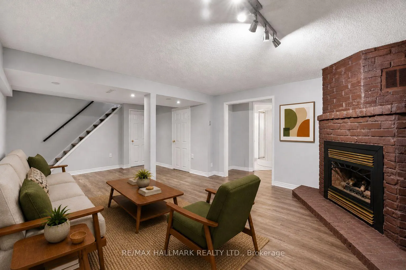 Photo 17 of 60 Nisbet Drive, Aurora, Aurora Highlands — HOMEH