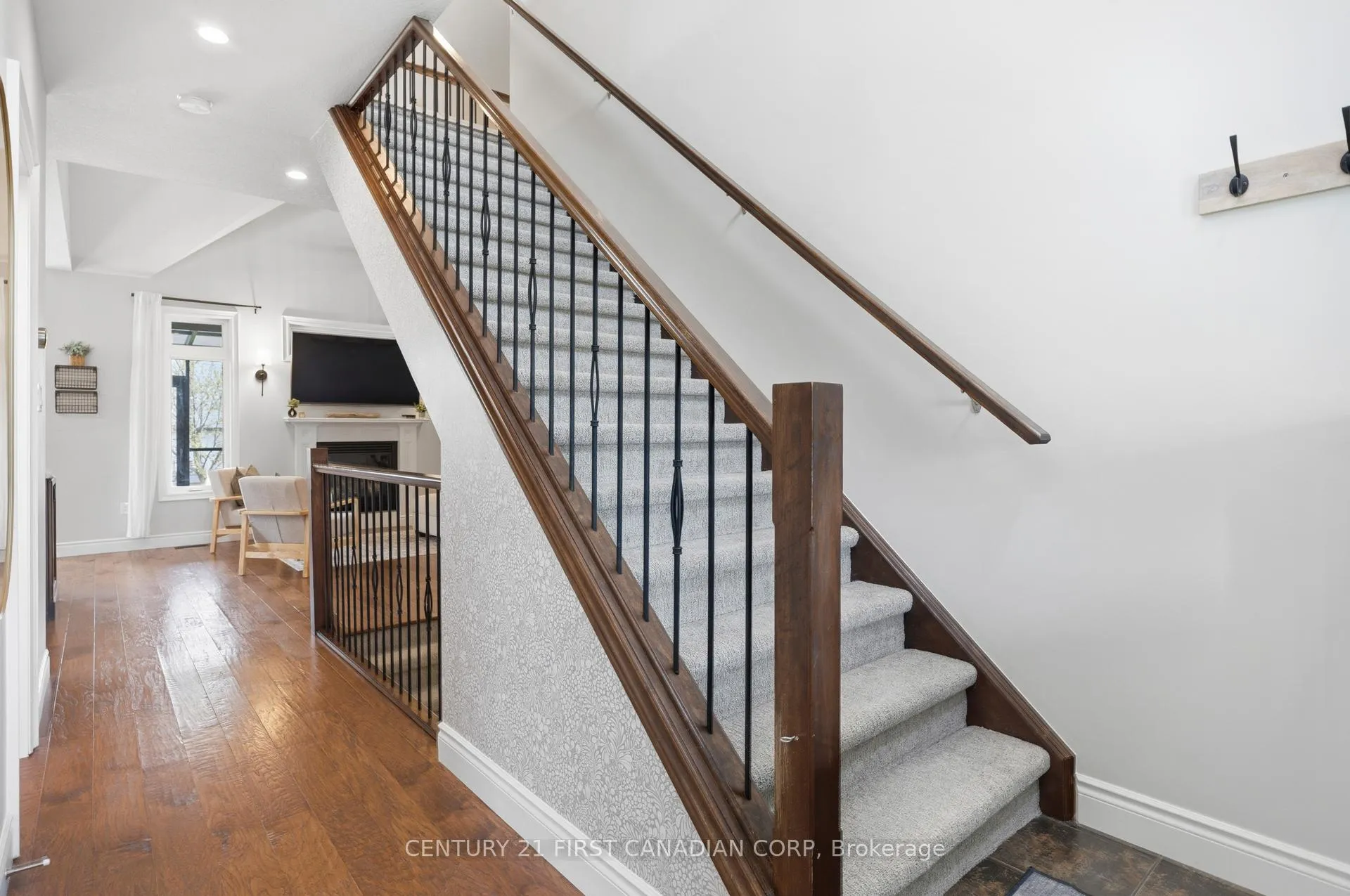 Photo 20 of 122 Joseph Street, Lucan Biddulph, Lucan — HOMEH