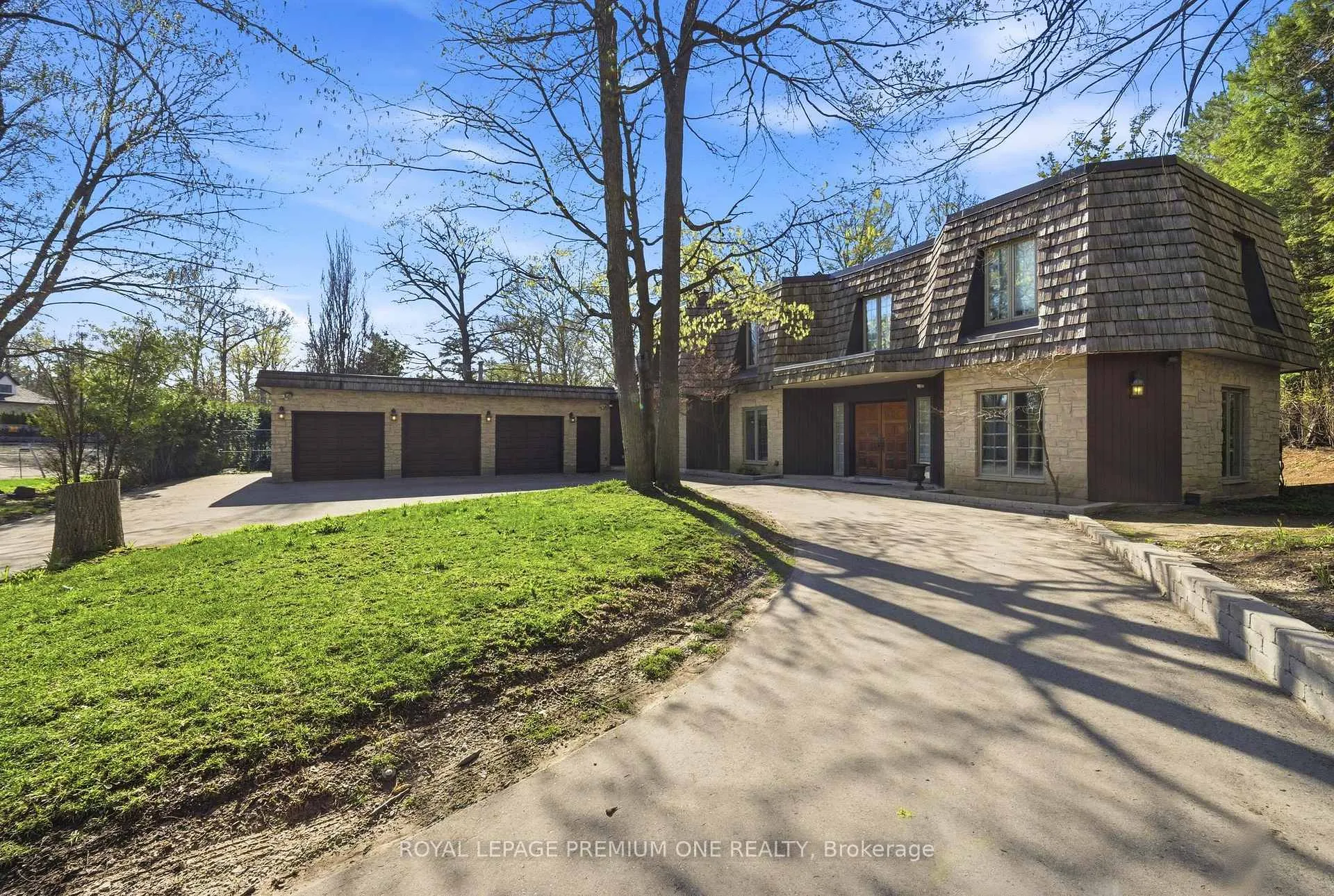 Photo 32 of 72 Golf Avenue, Vaughan, East Woodbridge — HOMEH