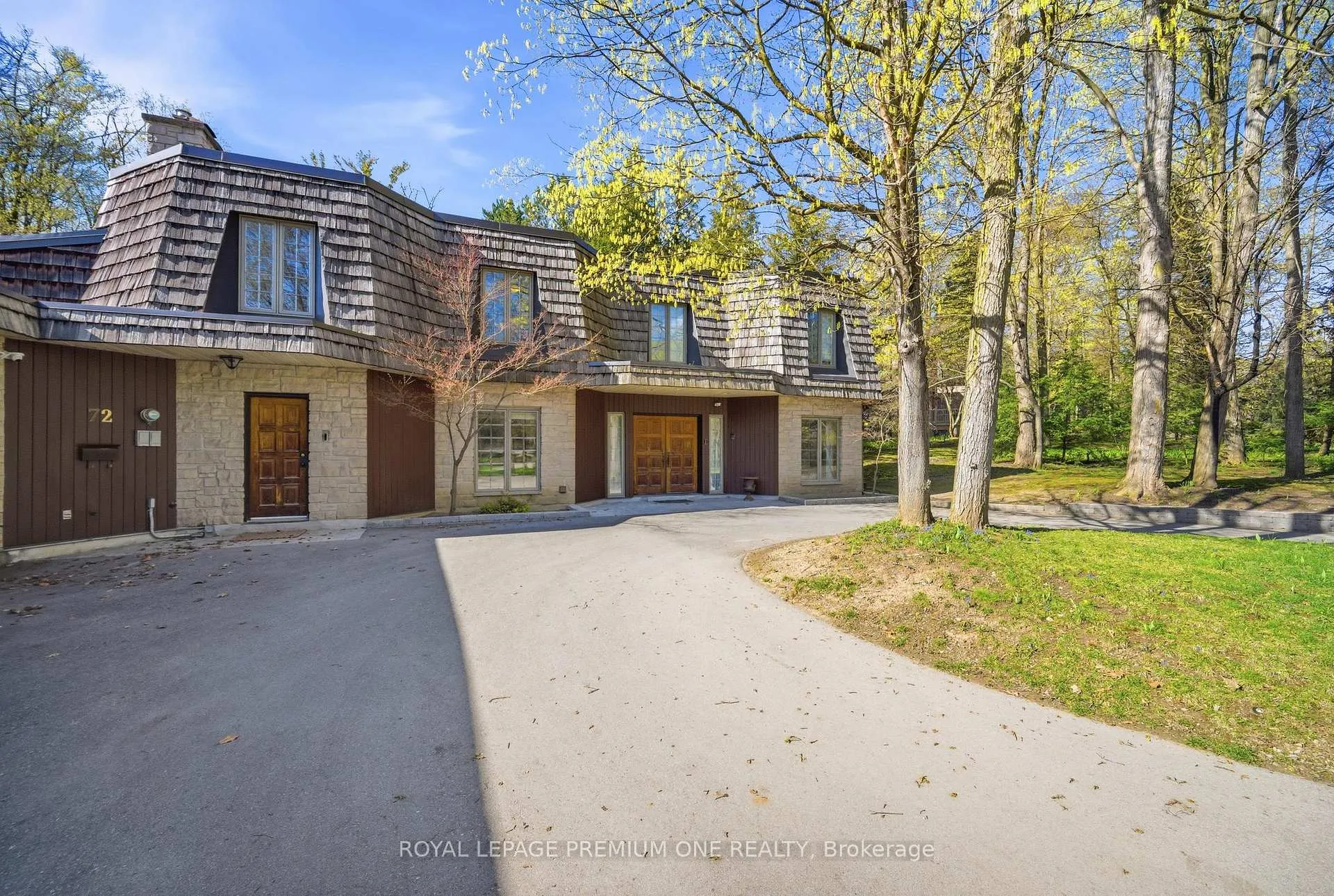 Photo 3 of 72 Golf Avenue, Vaughan, East Woodbridge — HOMEH