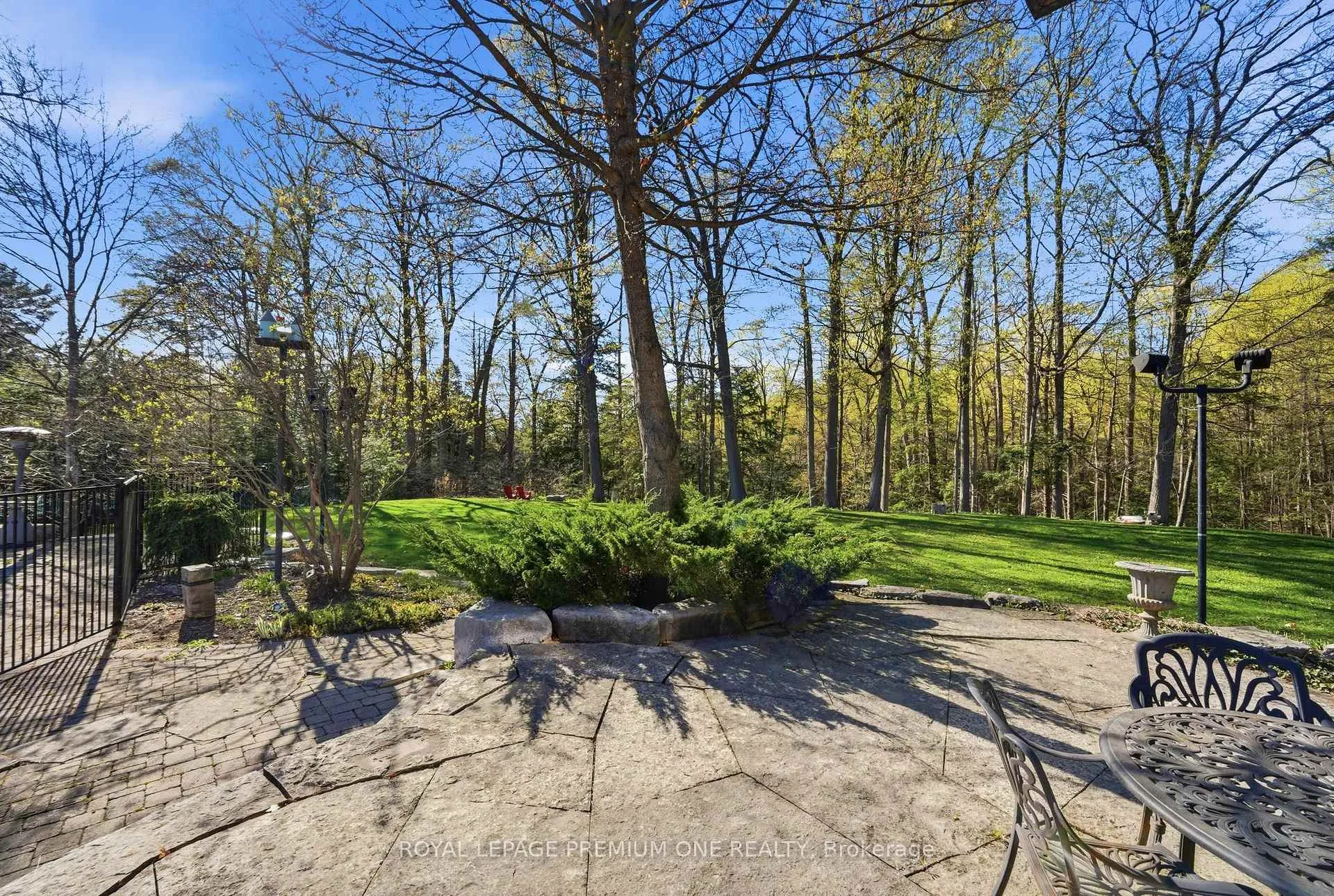 Photo 20 of 72 Golf Avenue, Vaughan, East Woodbridge — HOMEH
