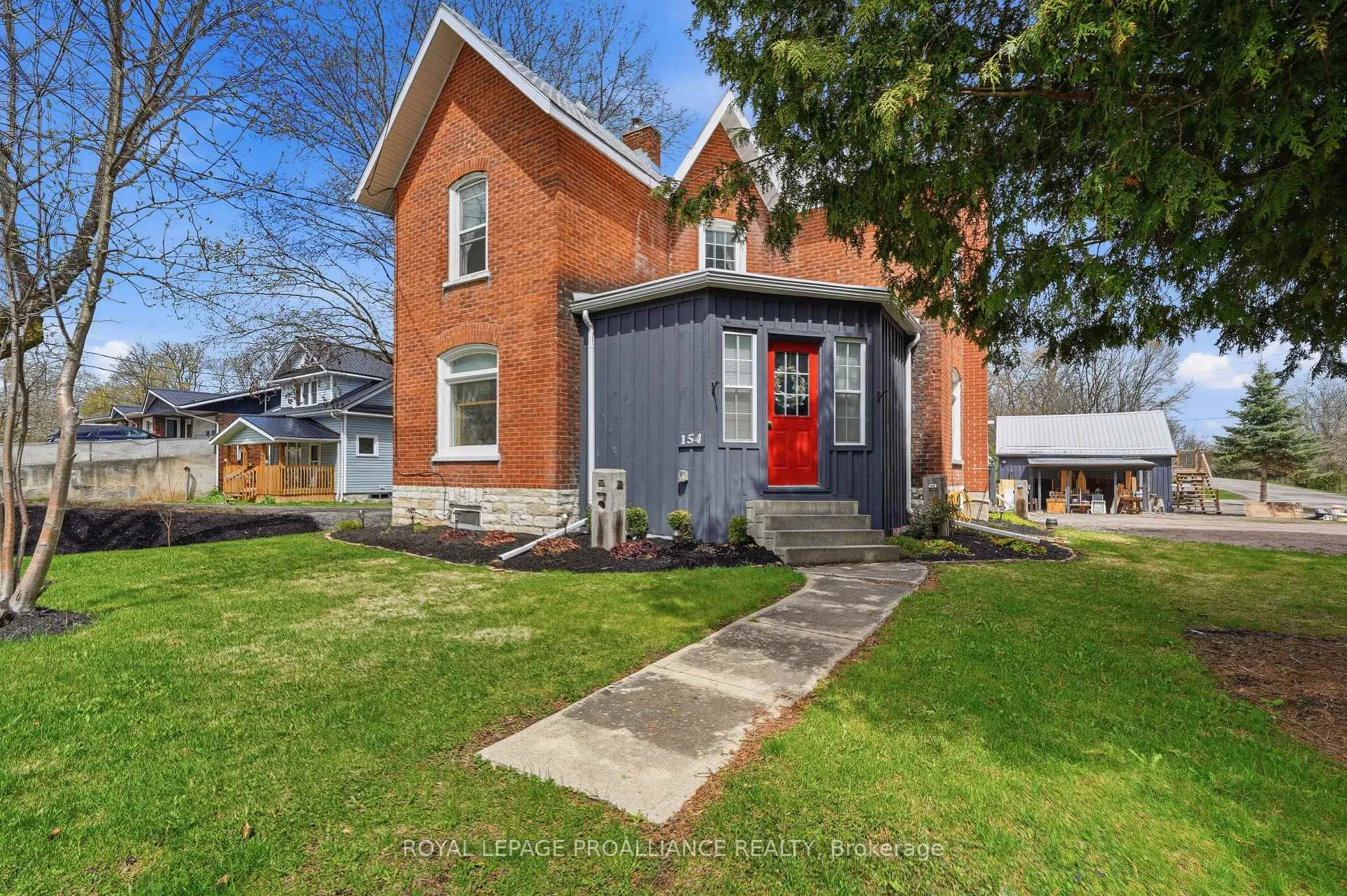 Photo 1 of 154 St Lawrence Street W, Madoc — HOMEH