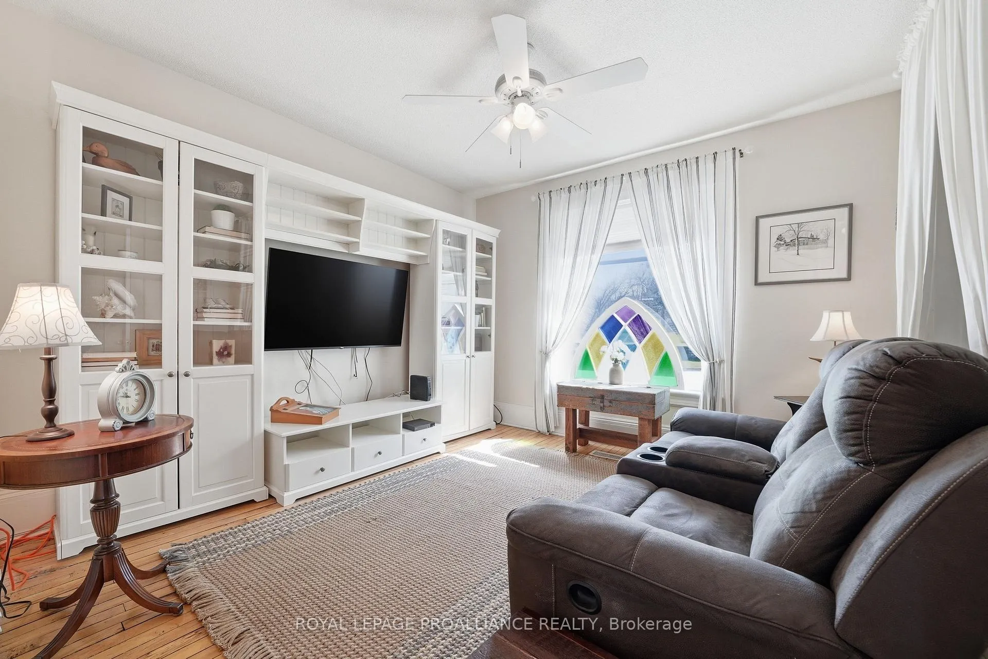 Photo 2 of 154 St Lawrence Street W, Madoc — HOMEH