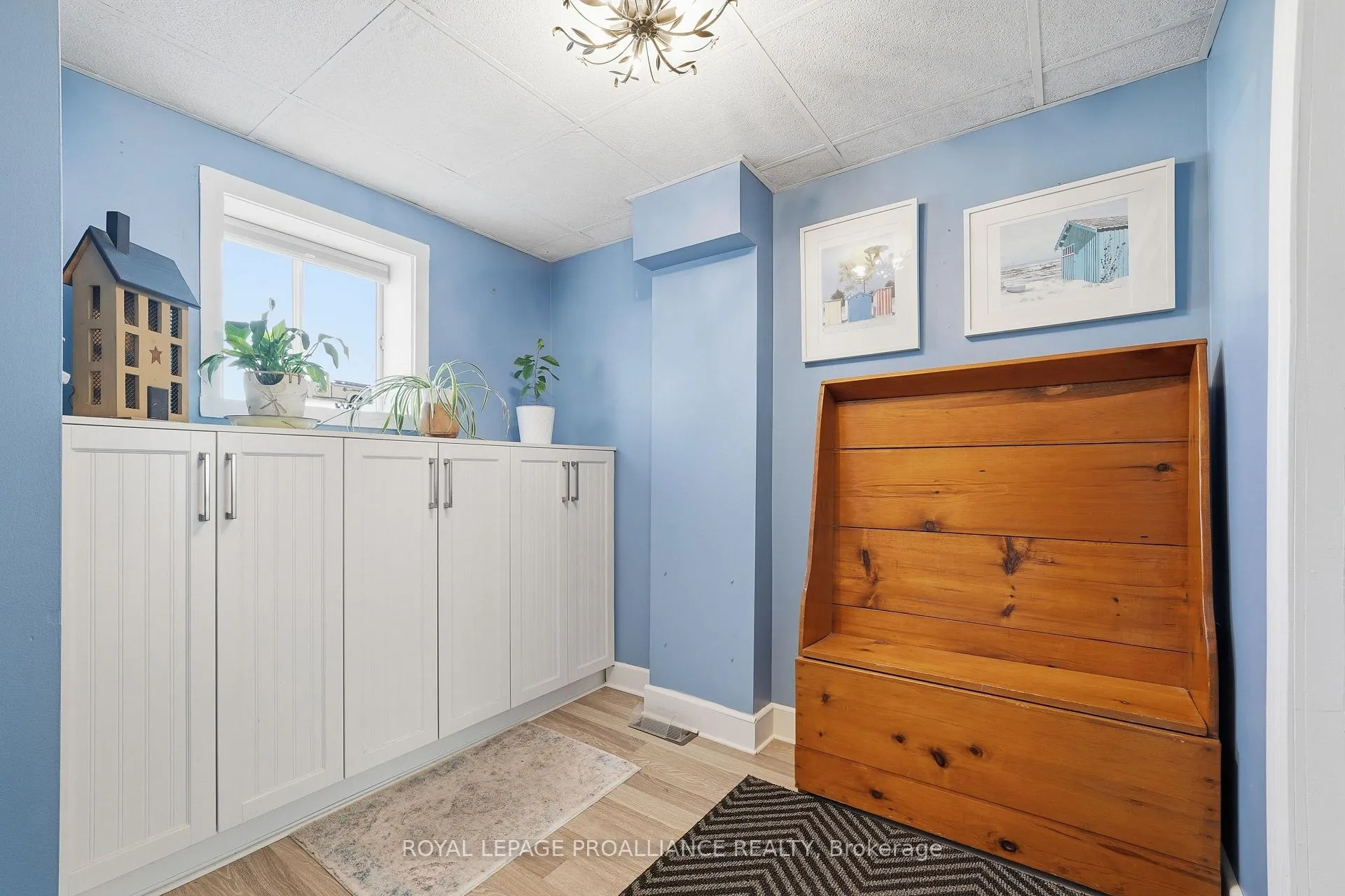 Photo 15 of 154 St Lawrence Street W, Madoc — HOMEH