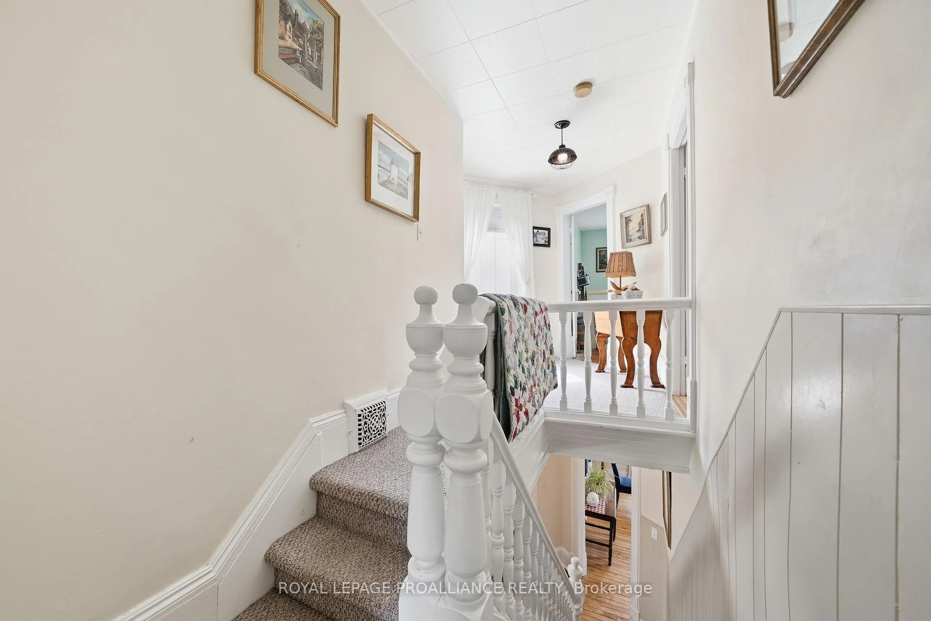 Photo 21 of 154 St Lawrence Street W, Madoc — HOMEH