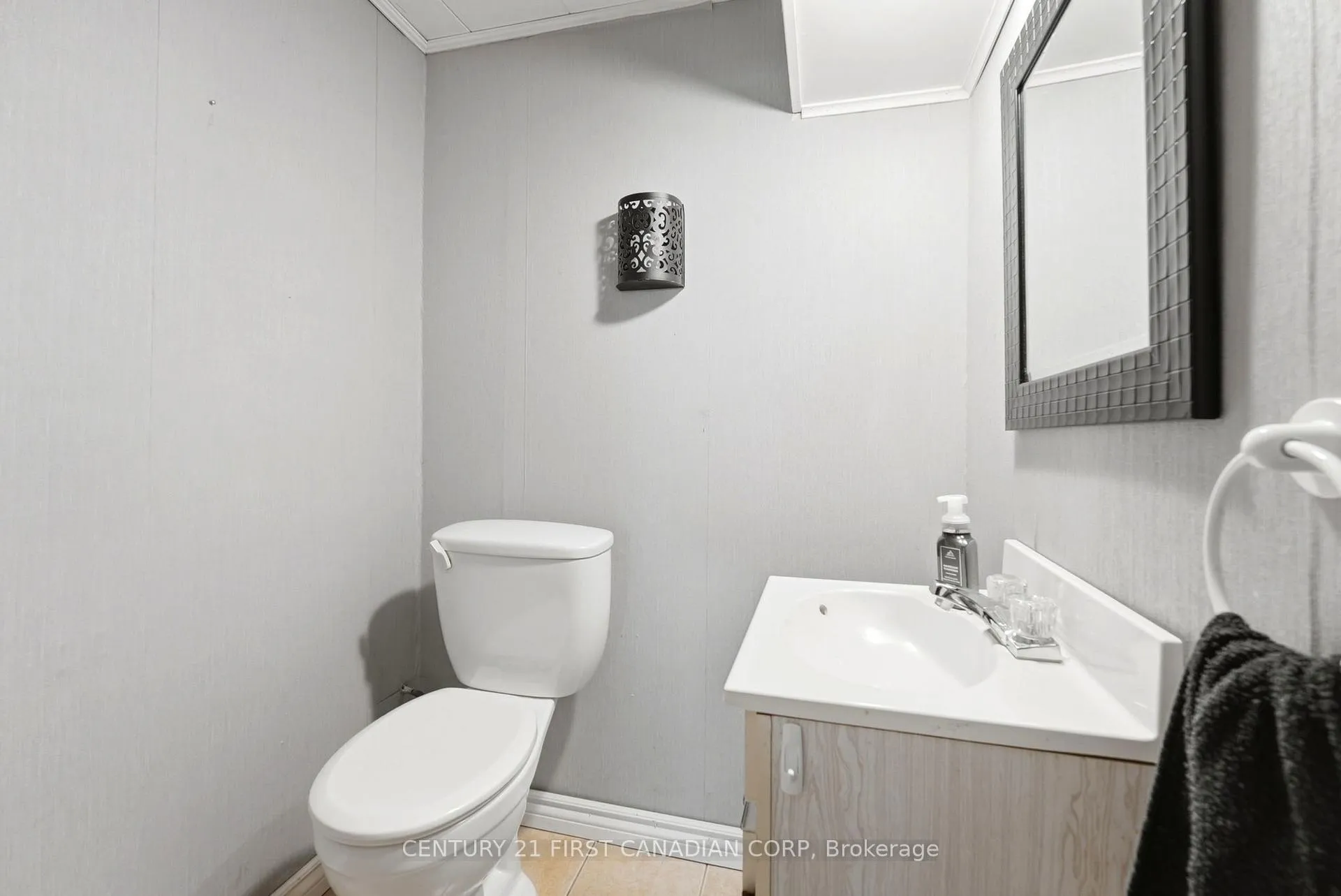 Photo 23 of 25 Glanworth Avenue, St. Thomas — HOMEH
