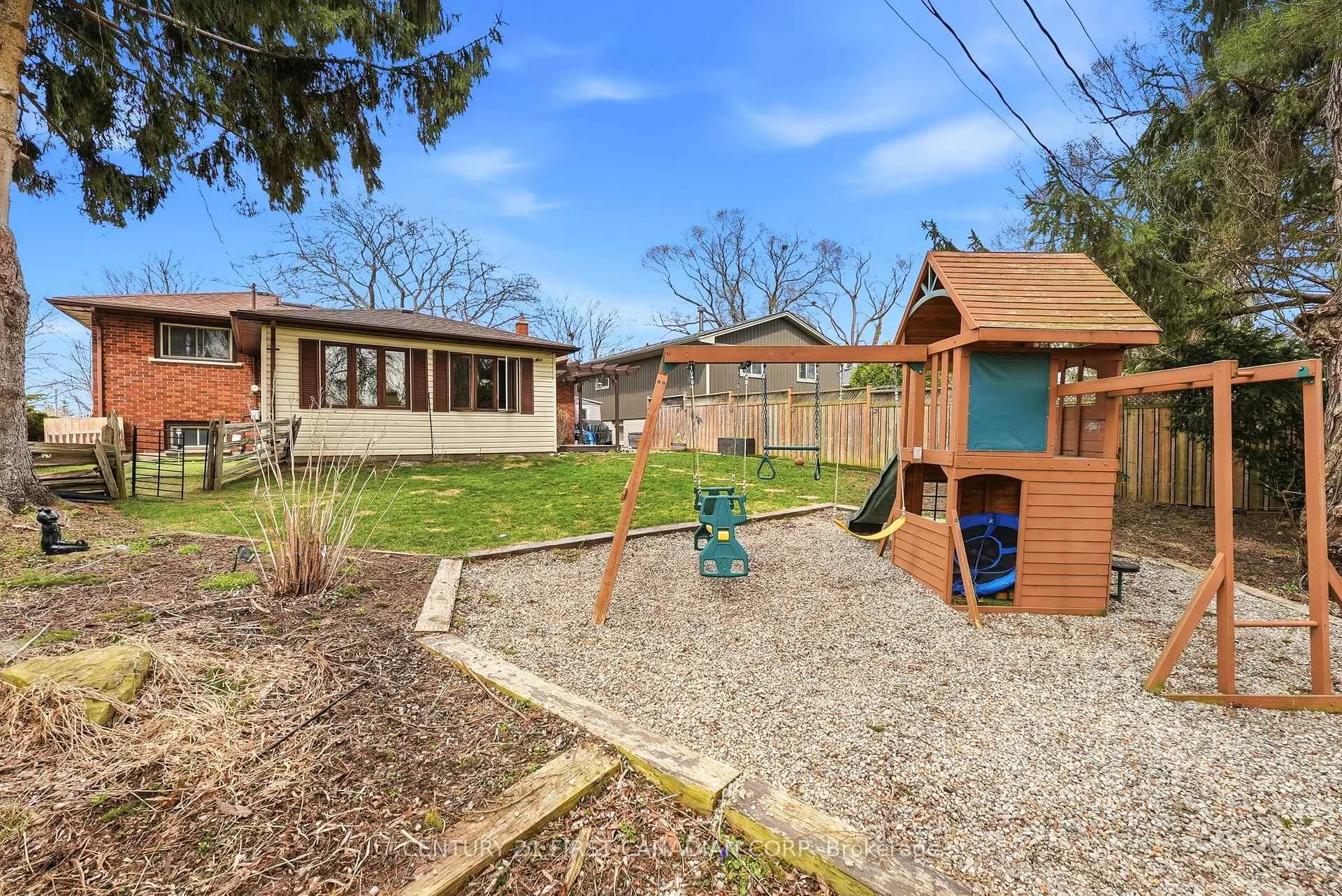 Photo 26 of 25 Glanworth Avenue, St. Thomas — HOMEH