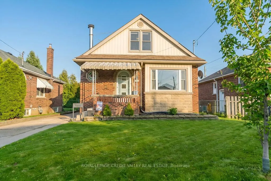 Photo 1 of 117 Glencarry Avenue, Hamilton, Glenview — HOMEH