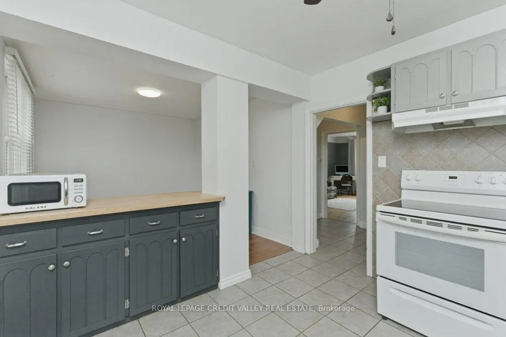 Photo 14 of 117 Glencarry Avenue, Hamilton, Glenview — HOMEH