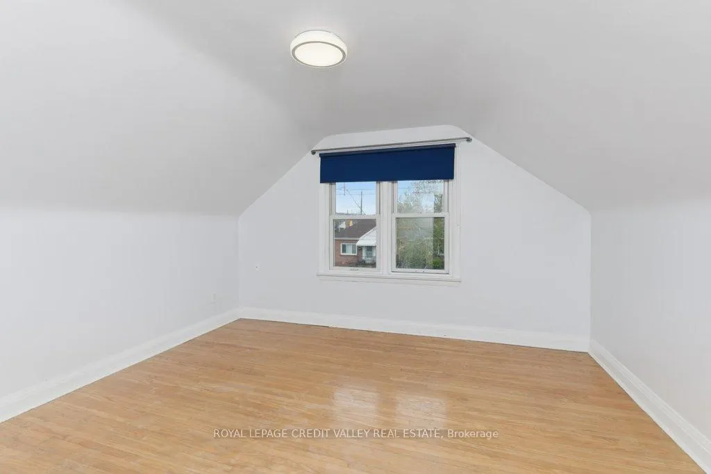Photo 25 of 117 Glencarry Avenue, Hamilton, Glenview — HOMEH