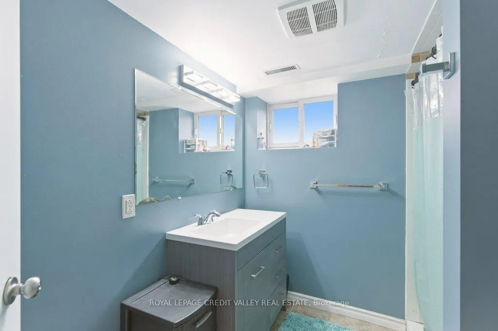 Photo 32 of 117 Glencarry Avenue, Hamilton, Glenview — HOMEH