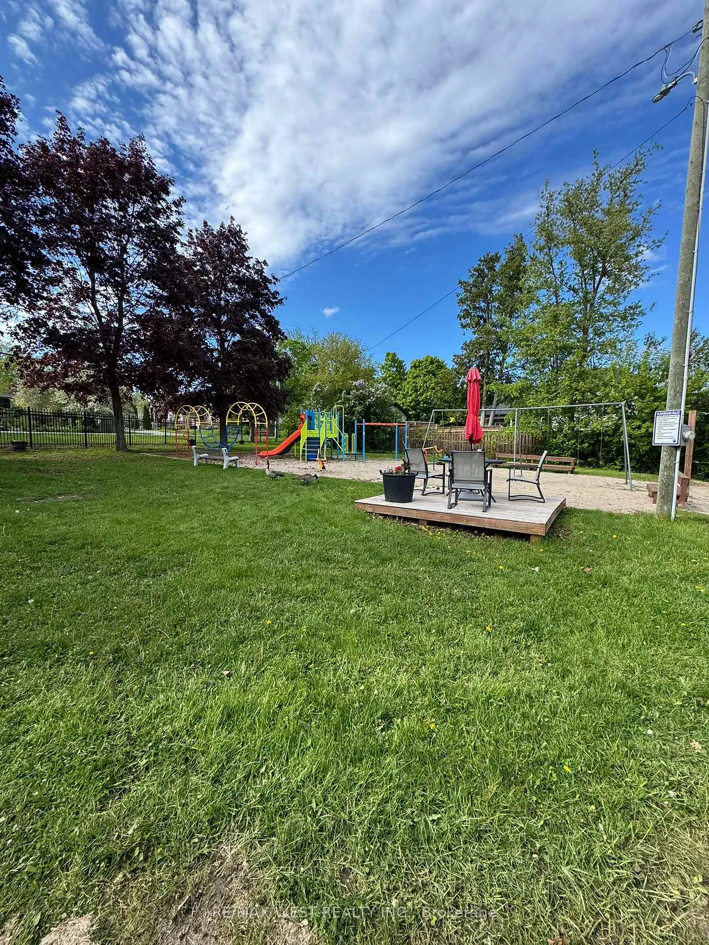 Photo 37 of 924 Vicrol Drive, Innisfil, Alcona — HOMEH
