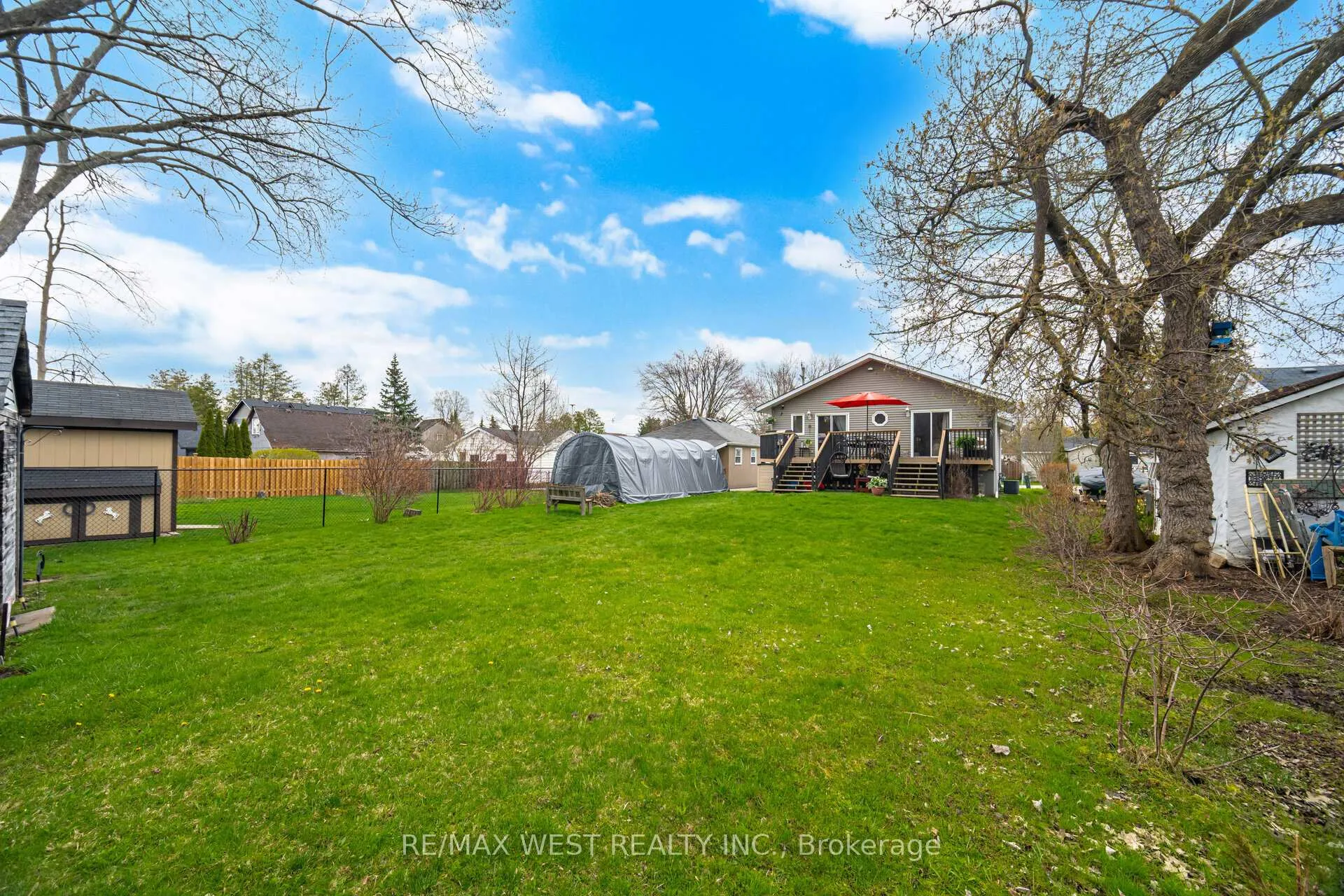 Photo 40 of 924 Vicrol Drive, Innisfil, Alcona — HOMEH