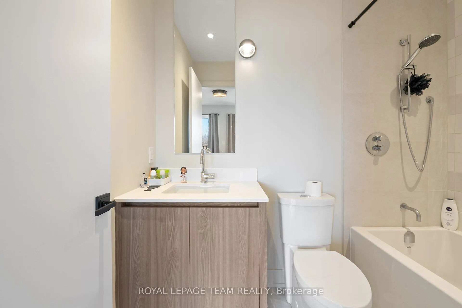 Photo 21 of Unit B, 13 Fifth Avenue, Ottawa, Glebe — HOMEH