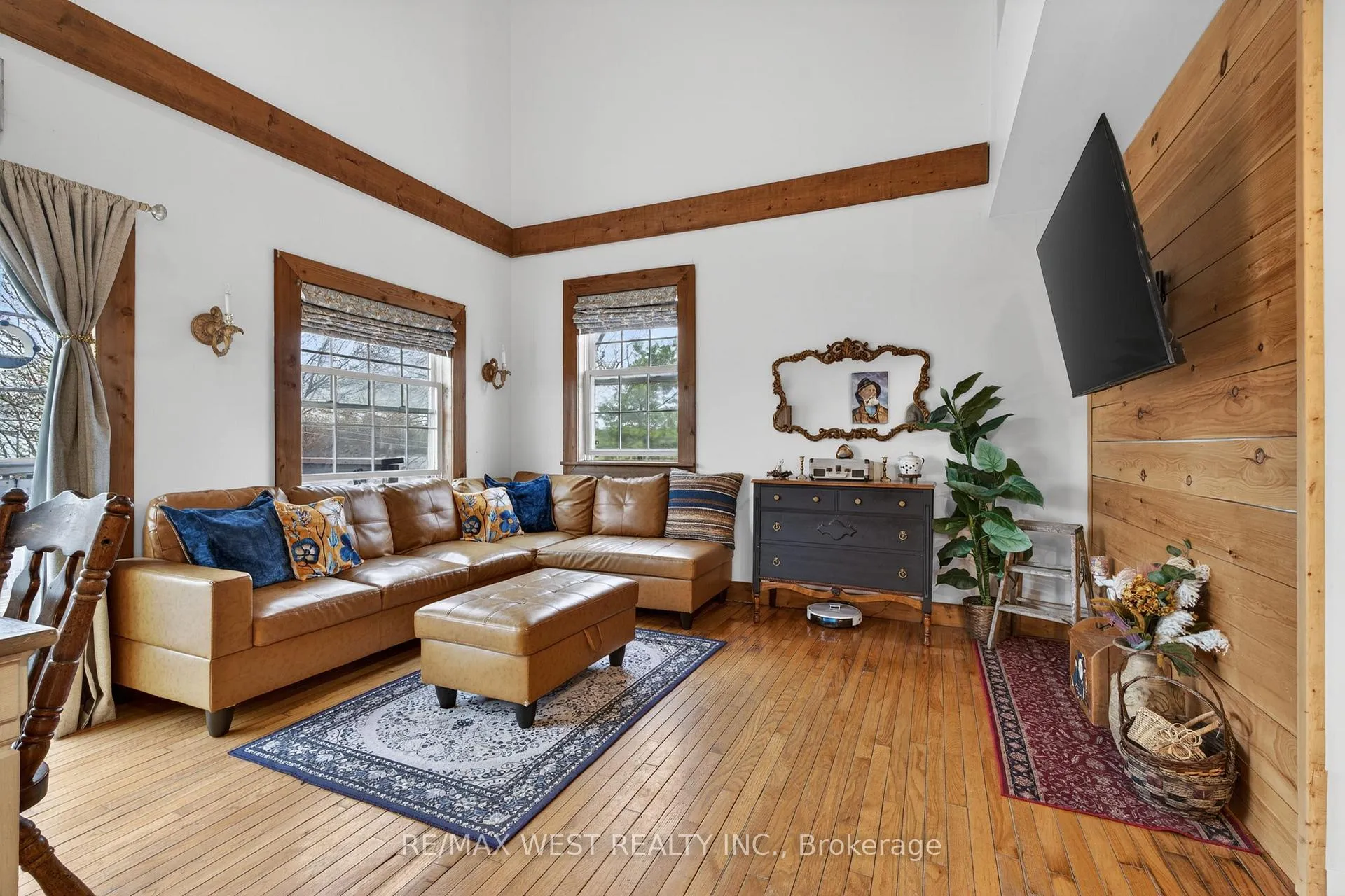 Photo 6 of 5571 Perth Road Crescent, Frontenac, Frontenac South — HOMEH