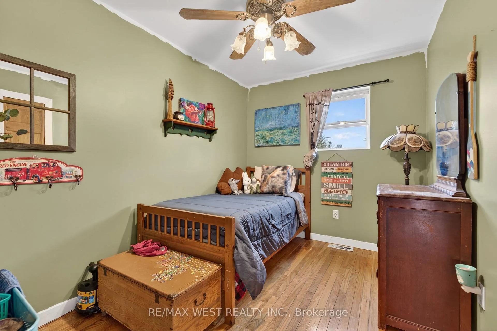 Photo 11 of 5571 Perth Road Crescent, Frontenac, Frontenac South — HOMEH
