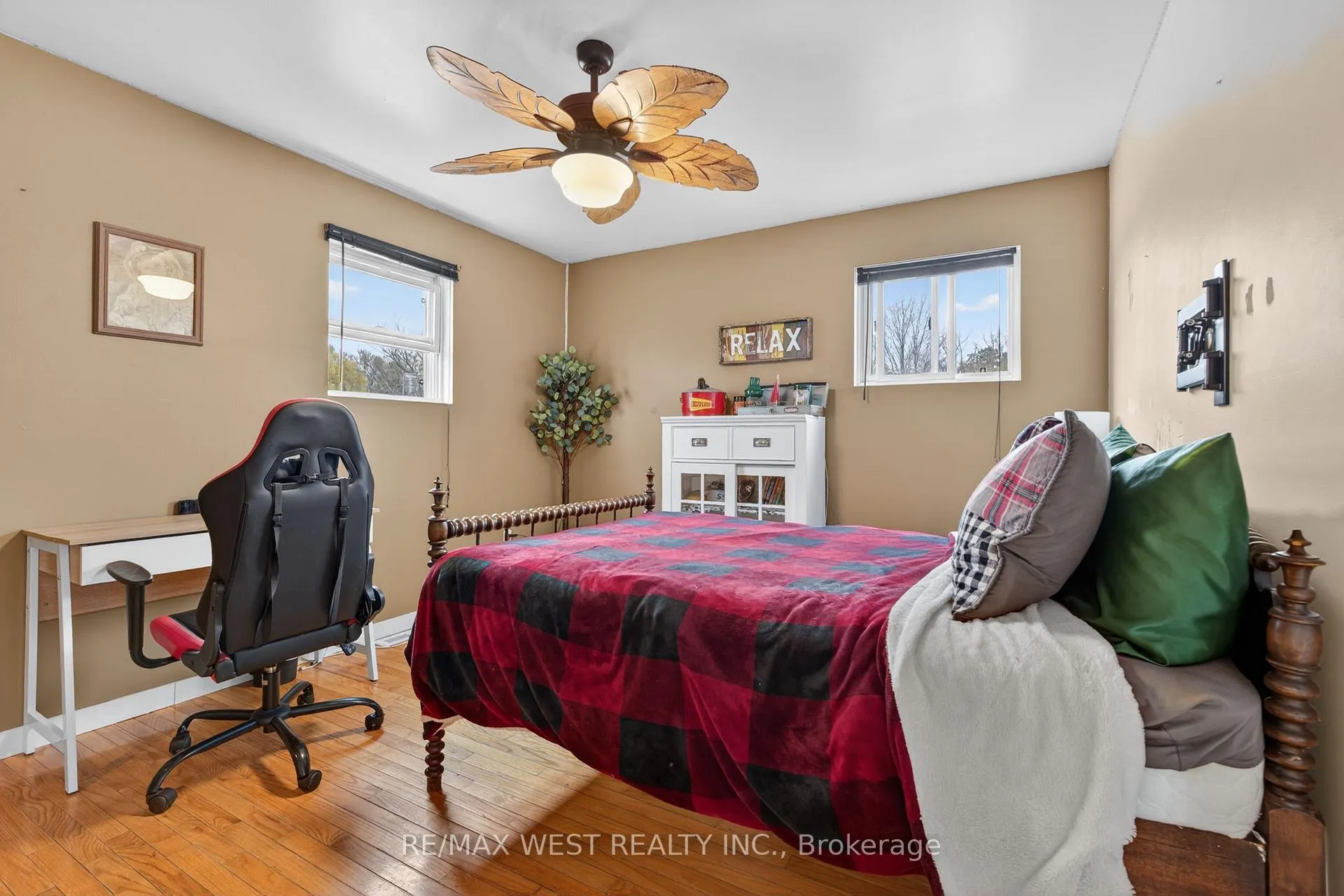Photo 13 of 5571 Perth Road Crescent, Frontenac, Frontenac South — HOMEH