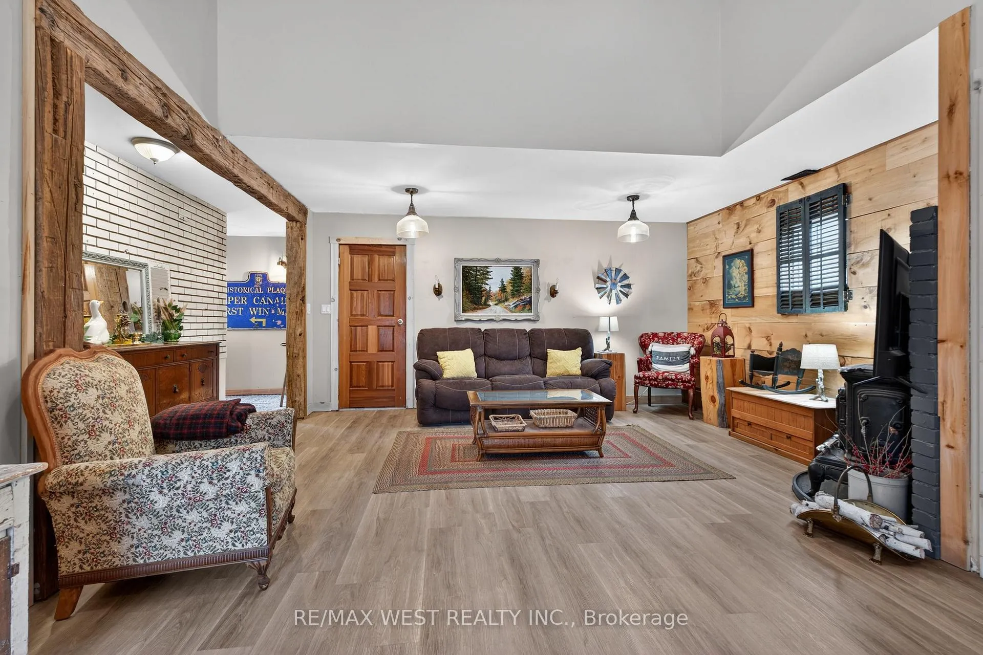 Photo 15 of 5571 Perth Road Crescent, Frontenac, Frontenac South — HOMEH