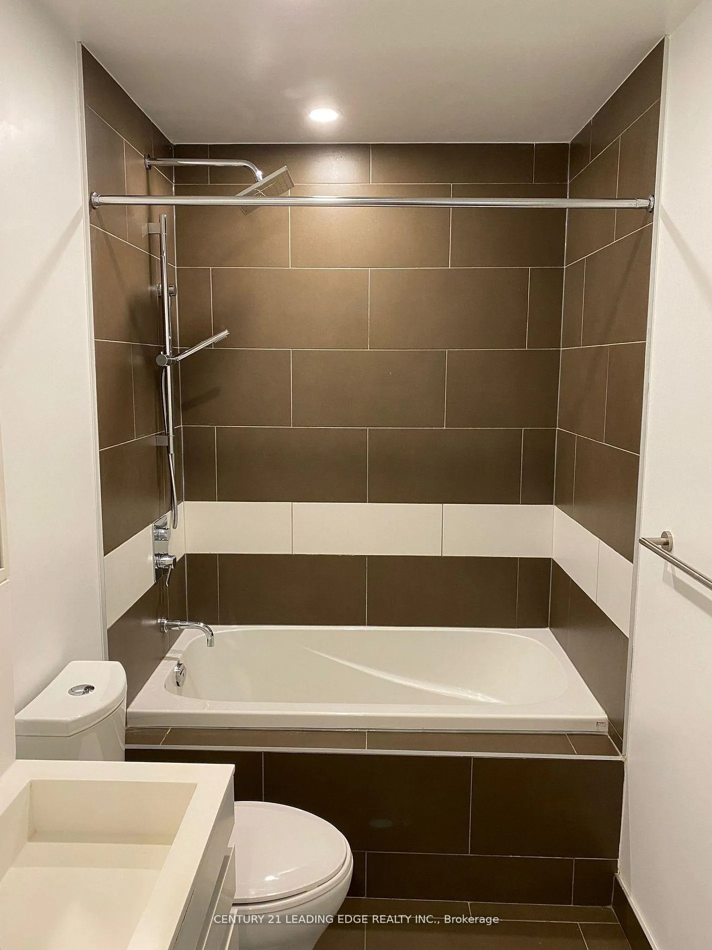Photo 27 of Unit 4203, 197 Yonge Street, Toronto, Church-Yonge Corridor — HOMEH