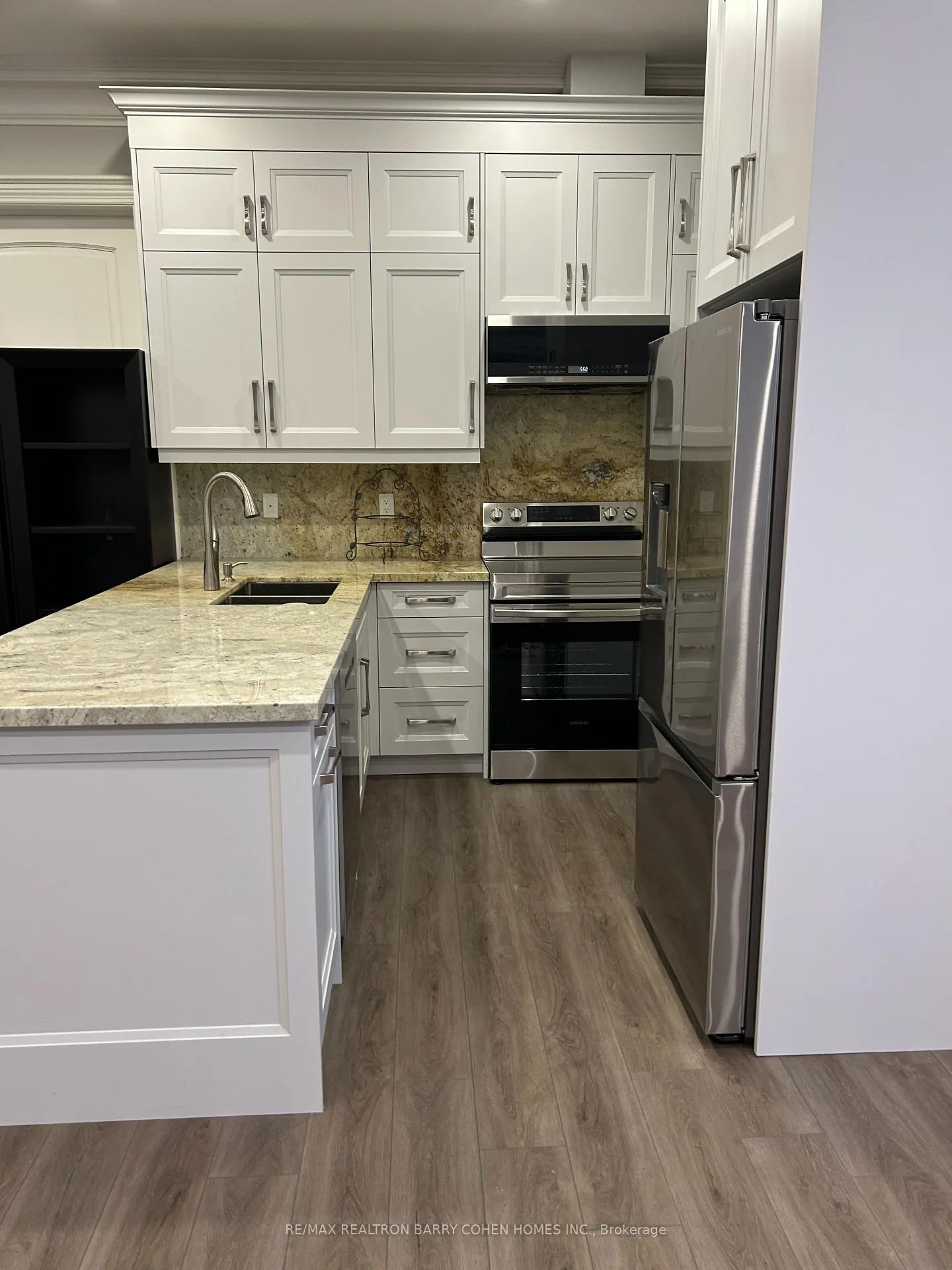Photo 10 of Unit Basement, 34 Crestwood Road, Vaughan, Crestwood-Springfarm-Yorkhill — HOMEH