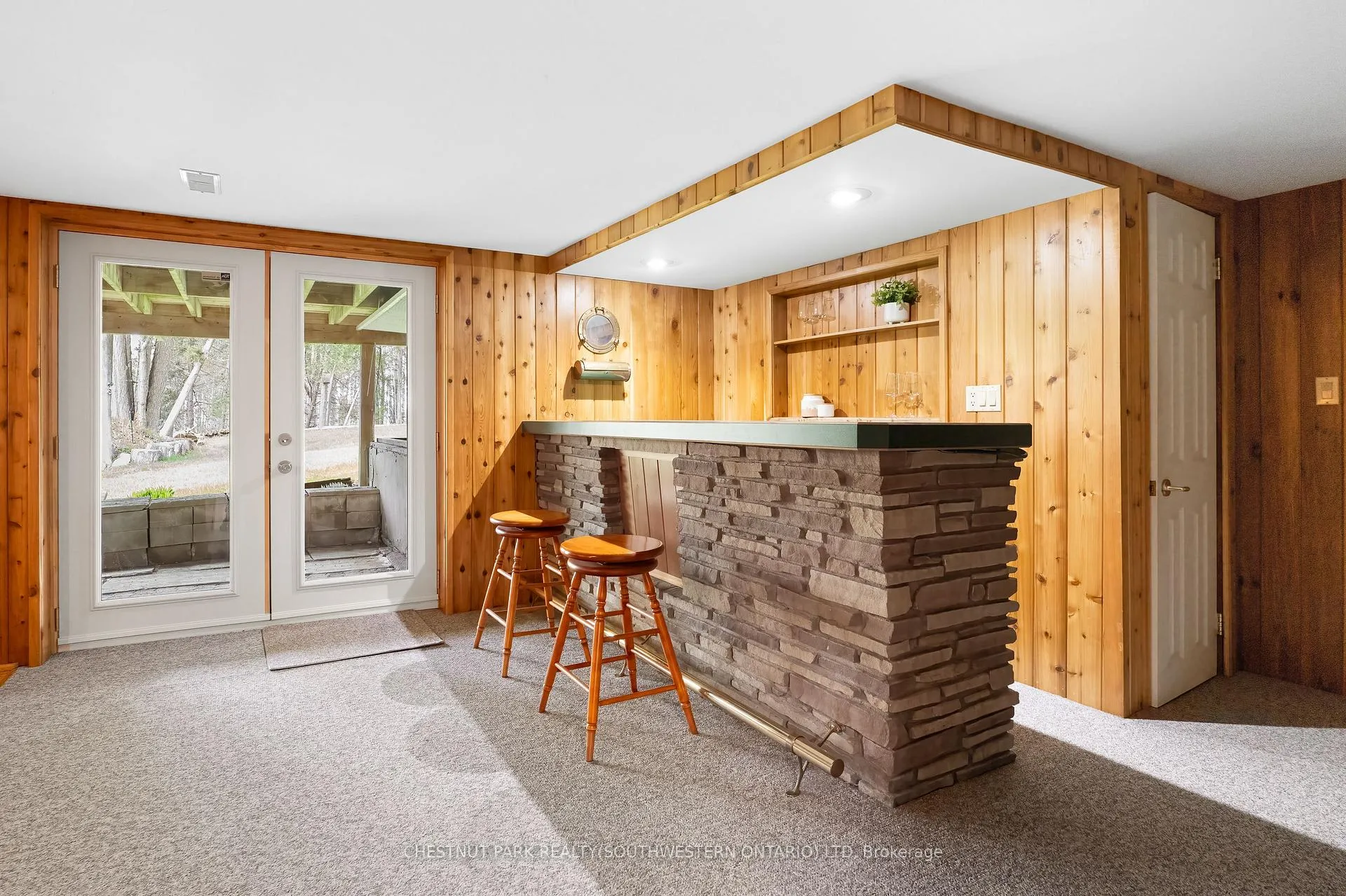 Photo 21 of 24 Grand Hill Drive, Kitchener, Pioneer Tower West — HOMEH