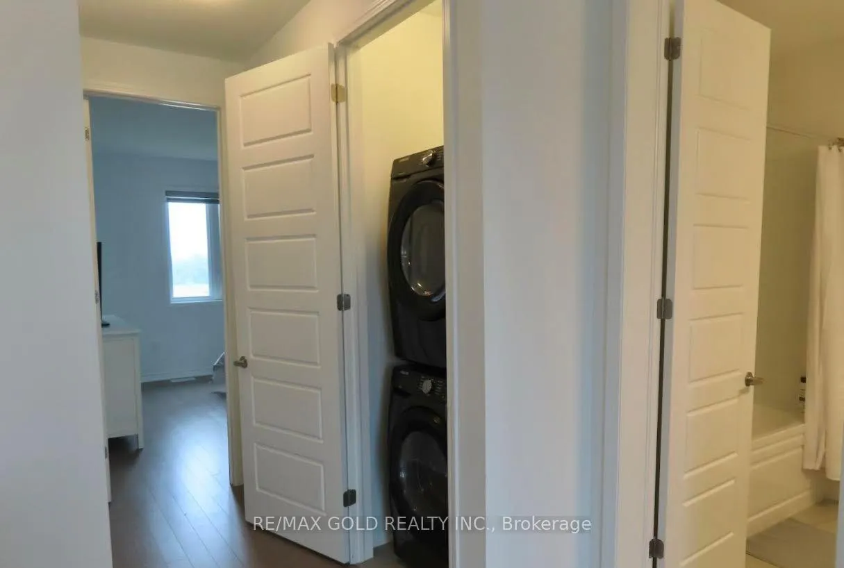 Photo 24 of 50 Yorkshire Drive, Barrie, Rural Barrie Southeast — HOMEH