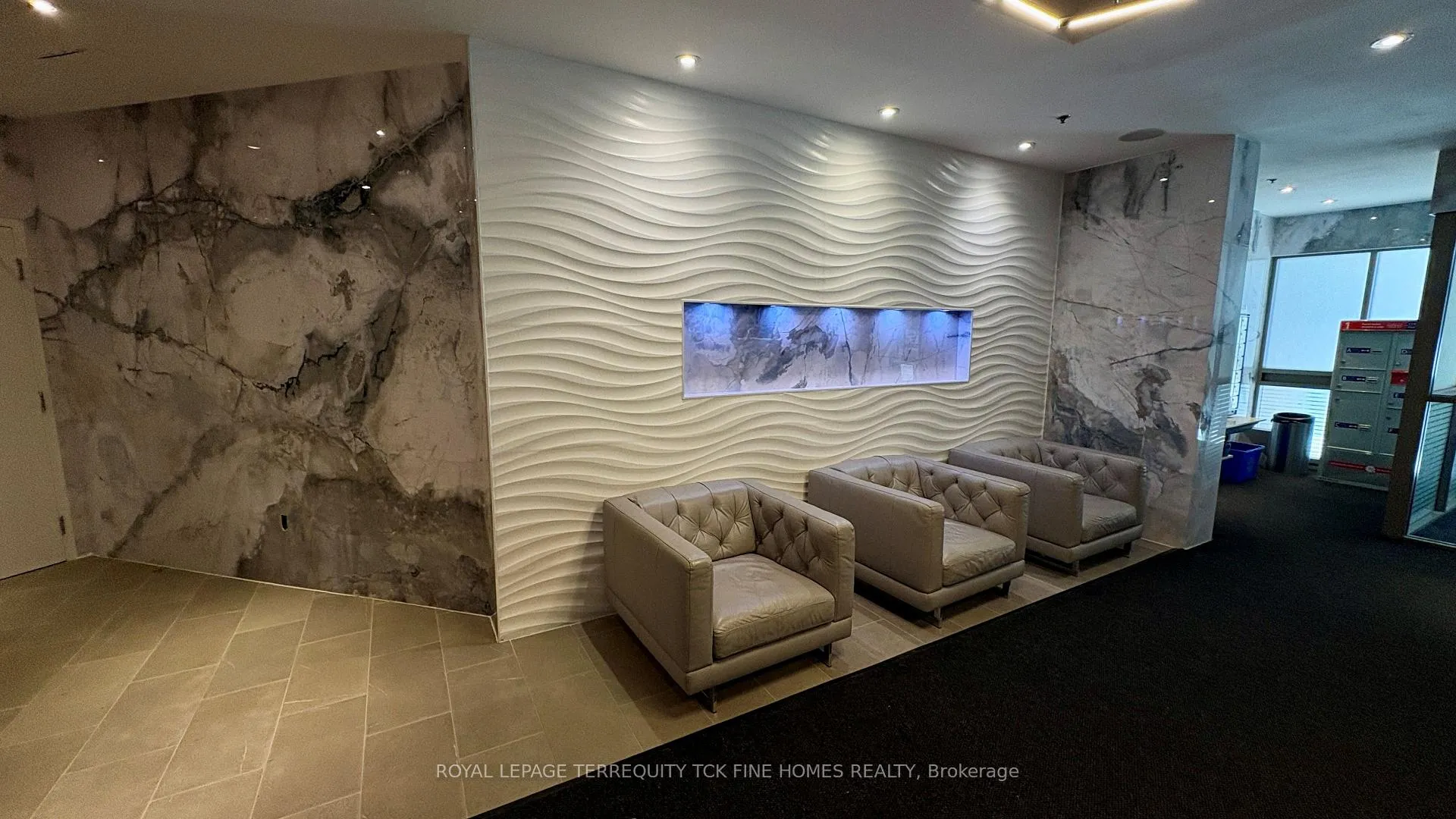 Photo 2 of Unit 1101, 105 Victoria Street, Toronto, Church-Yonge Corridor — HOMEH