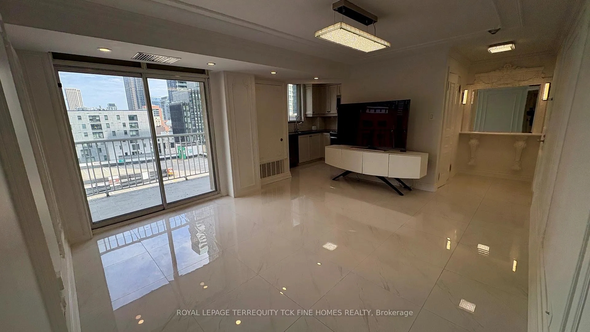 Photo 7 of Unit 1101, 105 Victoria Street, Toronto, Church-Yonge Corridor — HOMEH