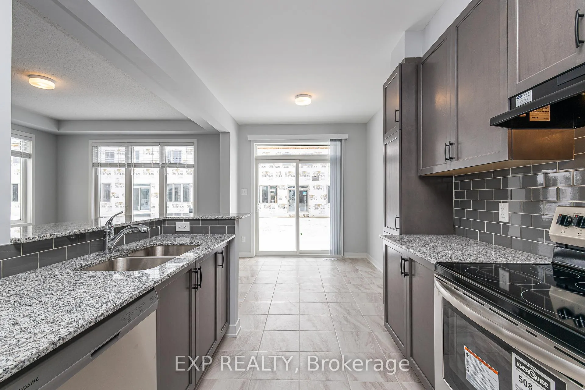 Photo 10 of 218 Ormiston Crescent, Ottawa, Barrhaven - Stonebridge — HOMEH