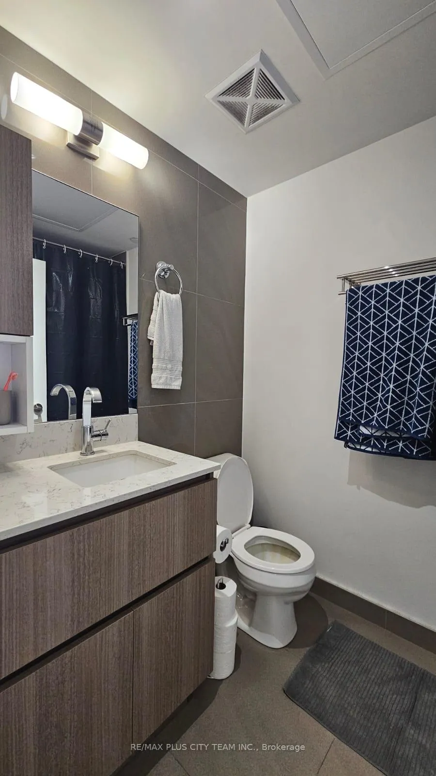 Photo 10 of Unit 1403, 15 Baseball Place, Toronto, South Riverdale — HOMEH