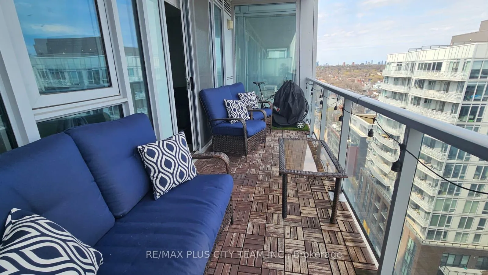 Photo 14 of Unit 1403, 15 Baseball Place, Toronto, South Riverdale — HOMEH