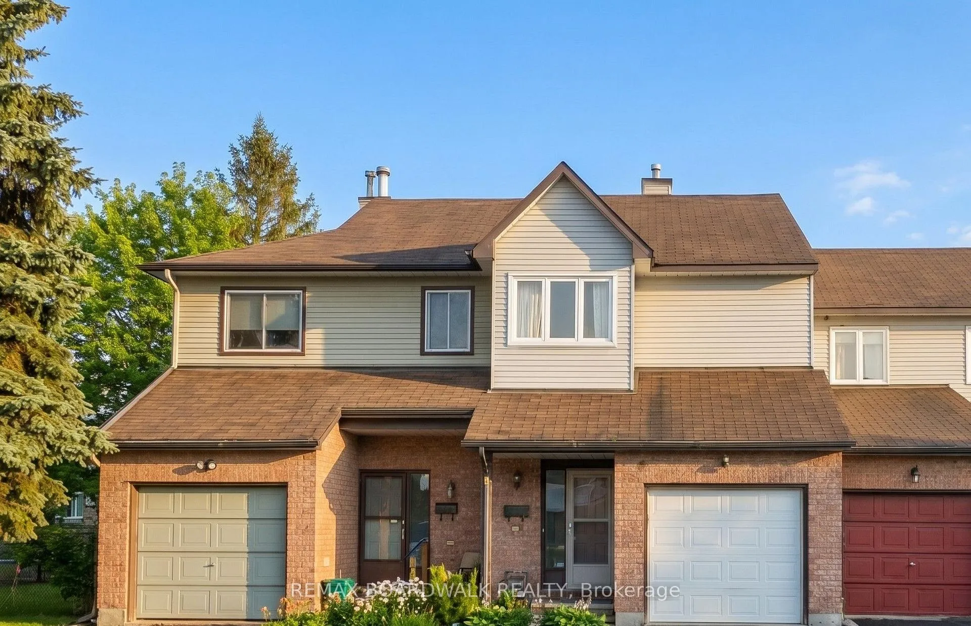 Photo 1 of 1516 Briarfield Crescent, Ottawa, Fallingbrook/Ridgemount — HOMEH