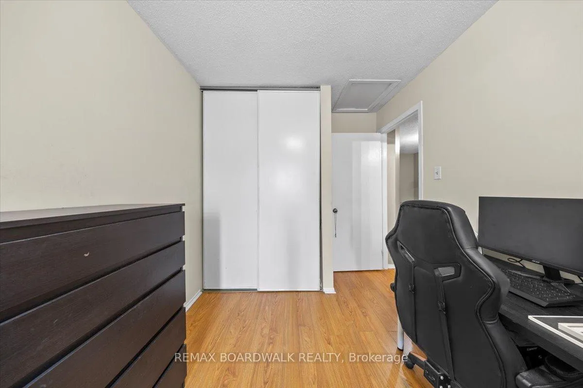 Photo 14 of 1516 Briarfield Crescent, Ottawa, Fallingbrook/Ridgemount — HOMEH