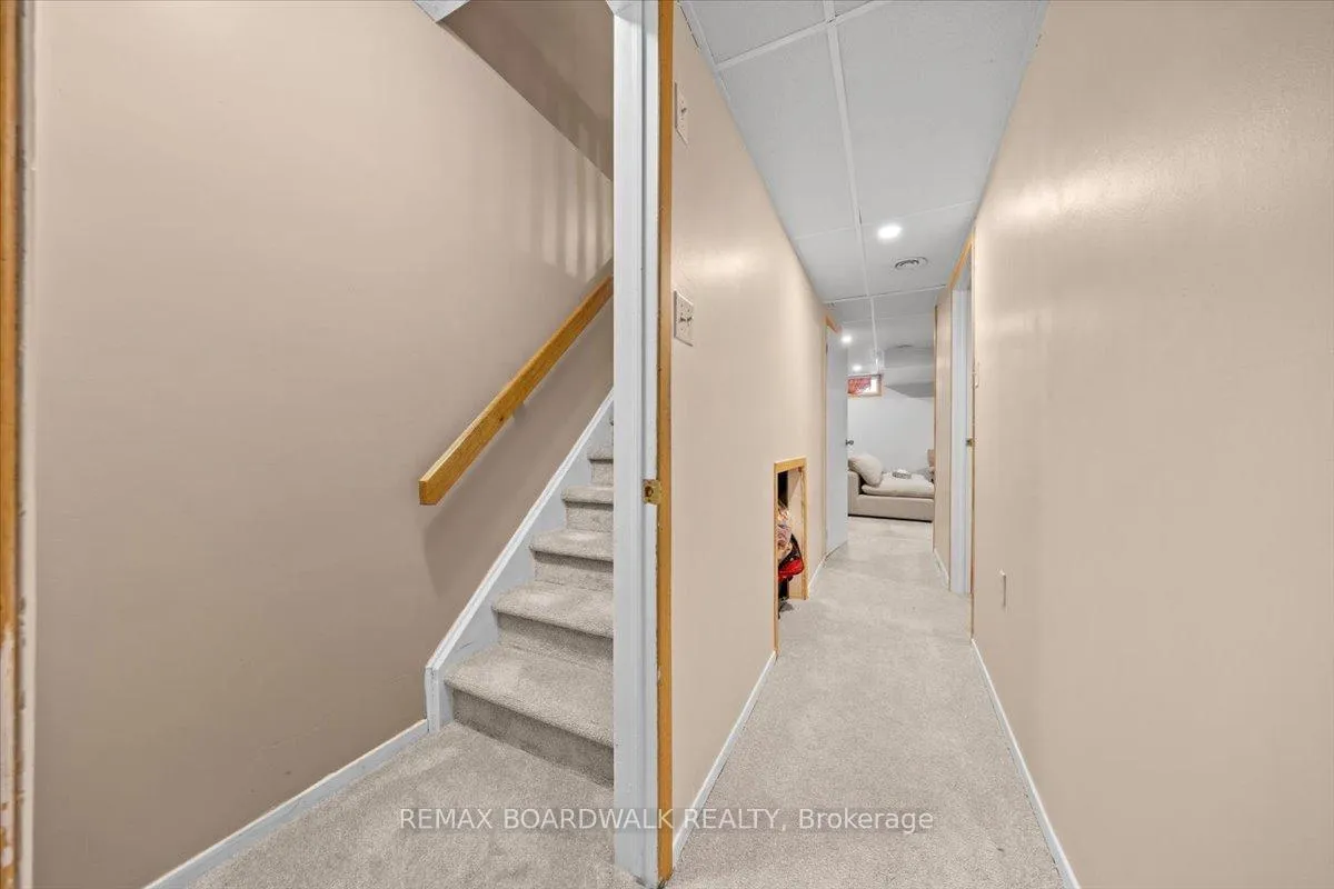 Photo 19 of 1516 Briarfield Crescent, Ottawa, Fallingbrook/Ridgemount — HOMEH
