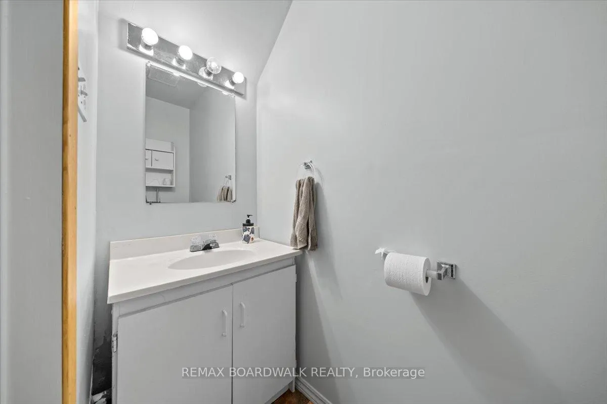 Photo 23 of 1516 Briarfield Crescent, Ottawa, Fallingbrook/Ridgemount — HOMEH