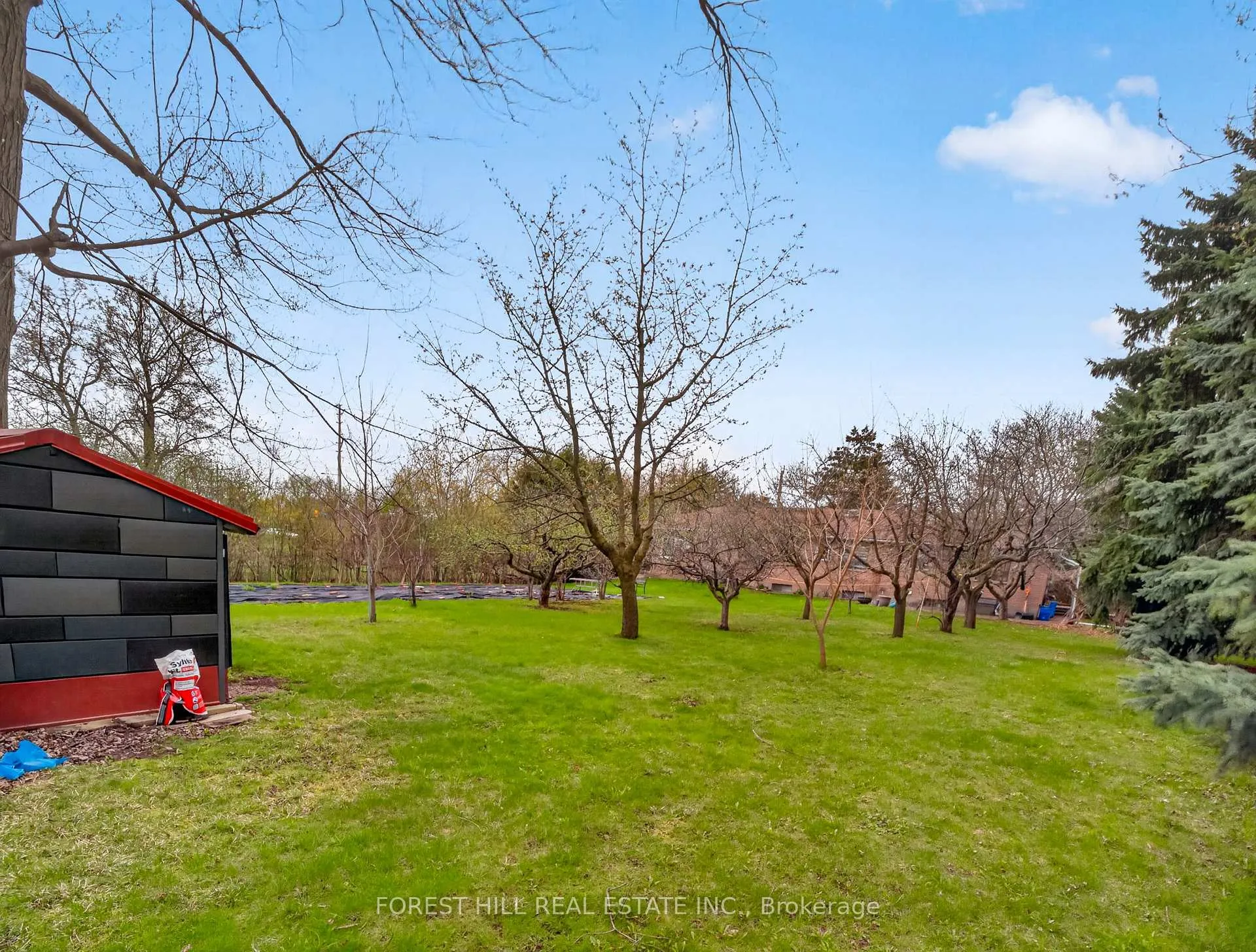 Photo 12 of 27 Vaughan Boulevard, Vaughan, Beverley Glen — HOMEH