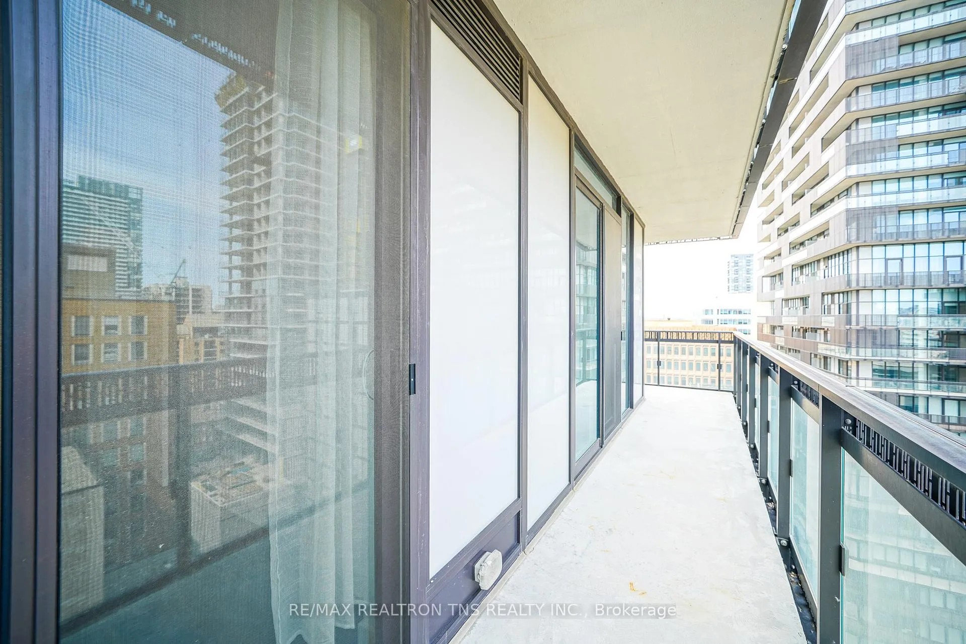 Photo 21 of Unit 908, 8 Eglinton Avenue, Toronto, Mount Pleasant West — HOMEH