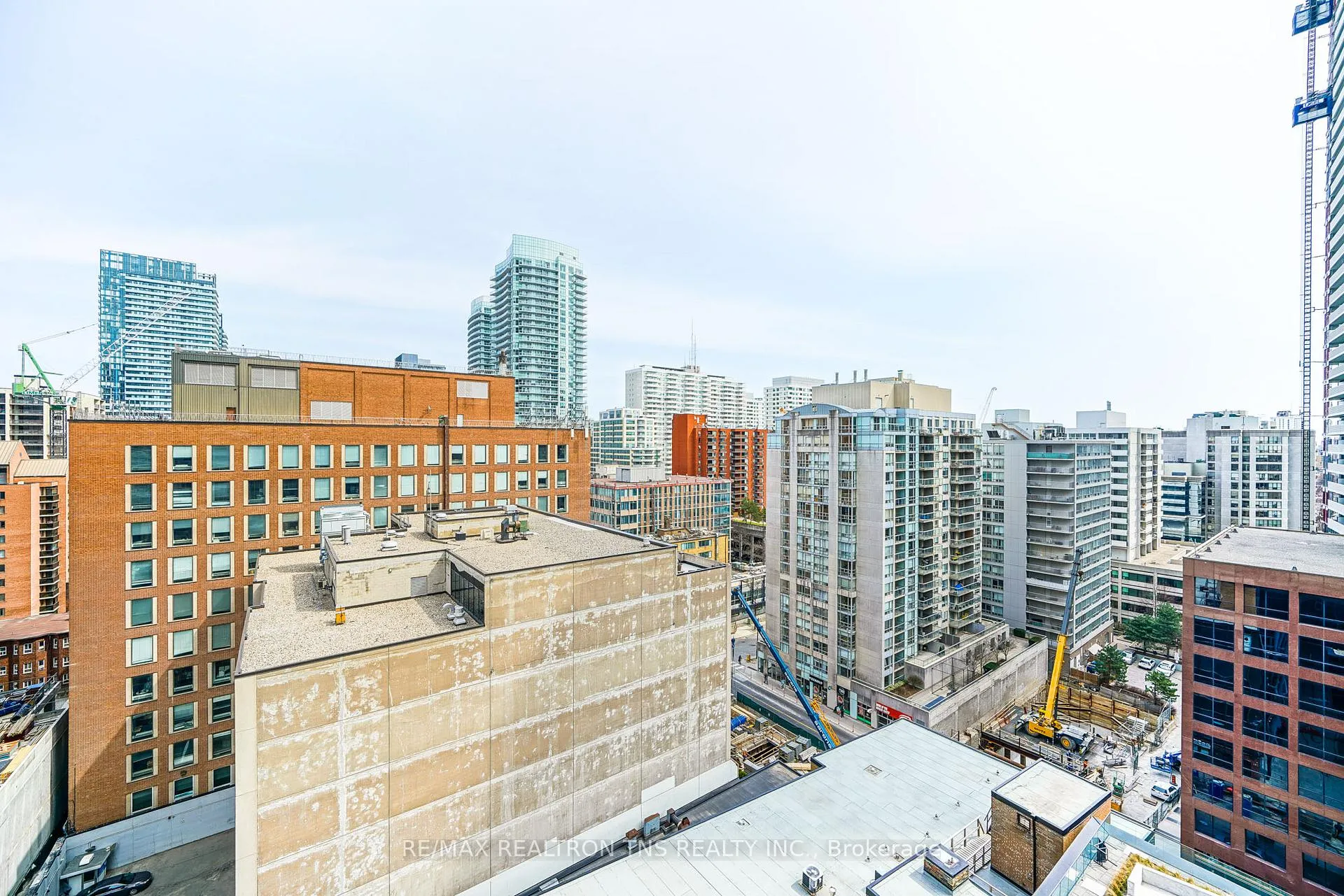 Photo 23 of Unit 908, 8 Eglinton Avenue, Toronto, Mount Pleasant West — HOMEH