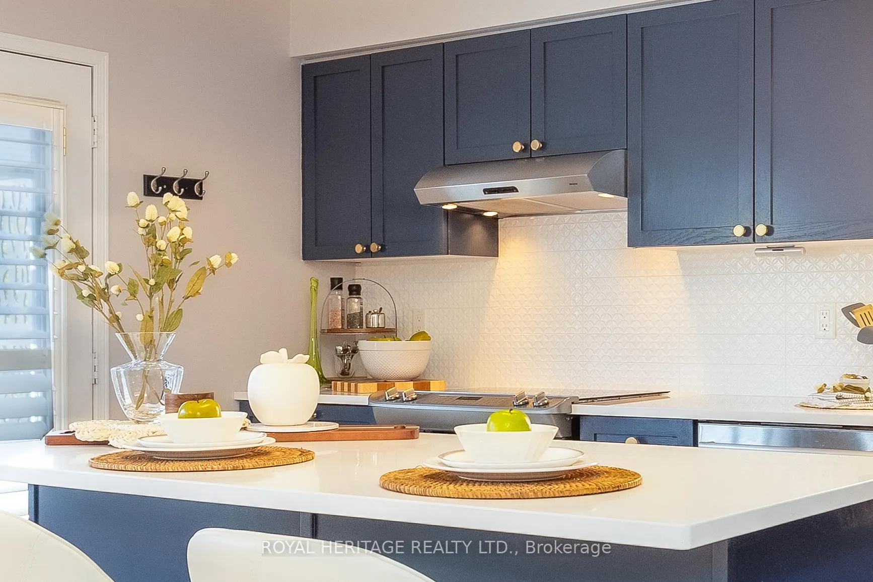 Photo 5 of 24 O'Leary Drive, Ajax, South East — HOMEH