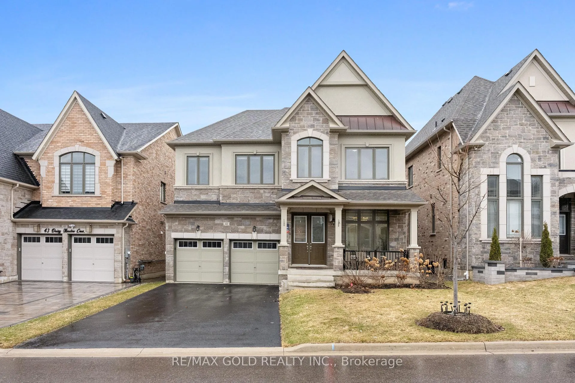 Photo 1 of 41 Daisy Meadow Crescent, Caledon, Caledon East — HOMEH