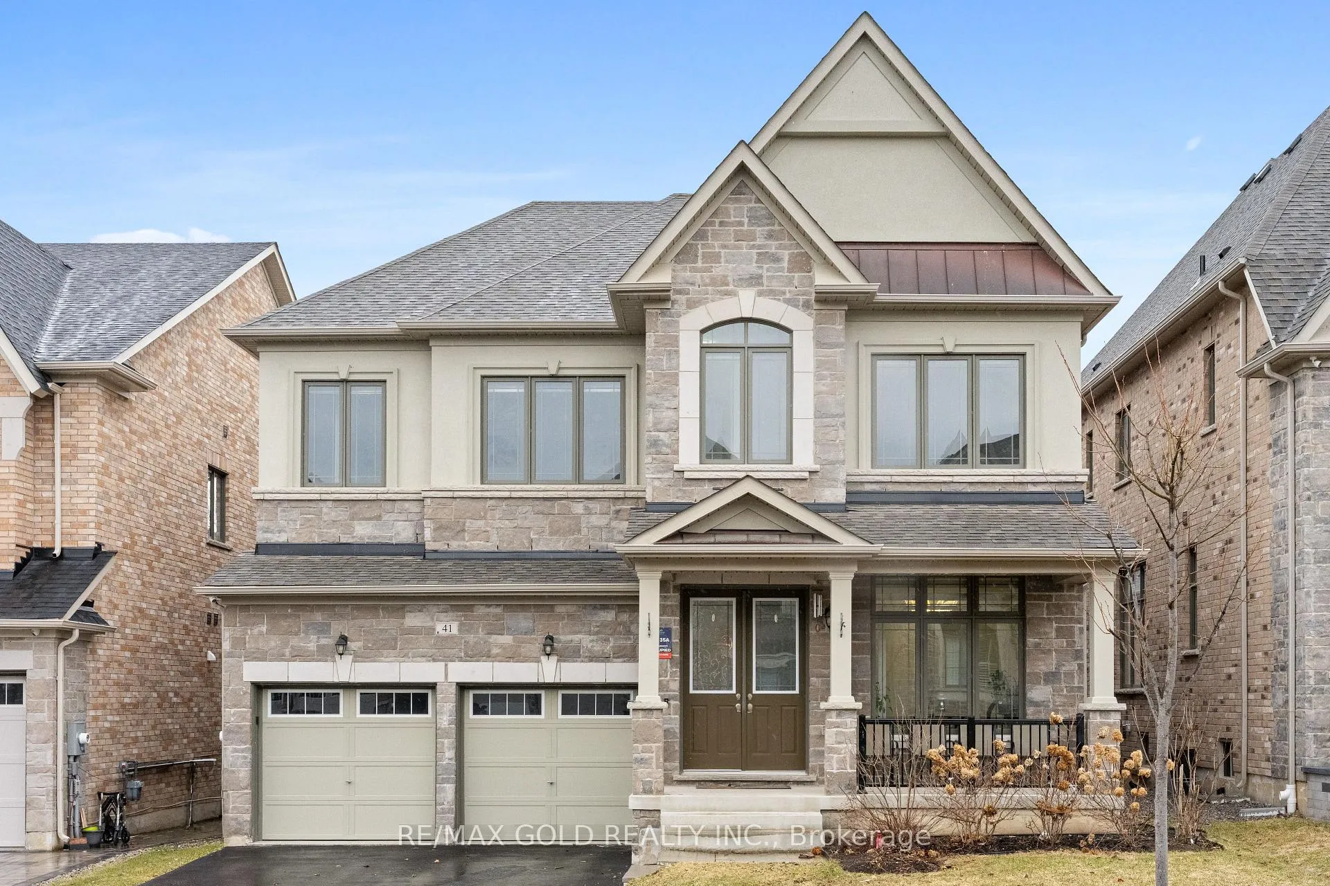 Photo 2 of 41 Daisy Meadow Crescent, Caledon, Caledon East — HOMEH