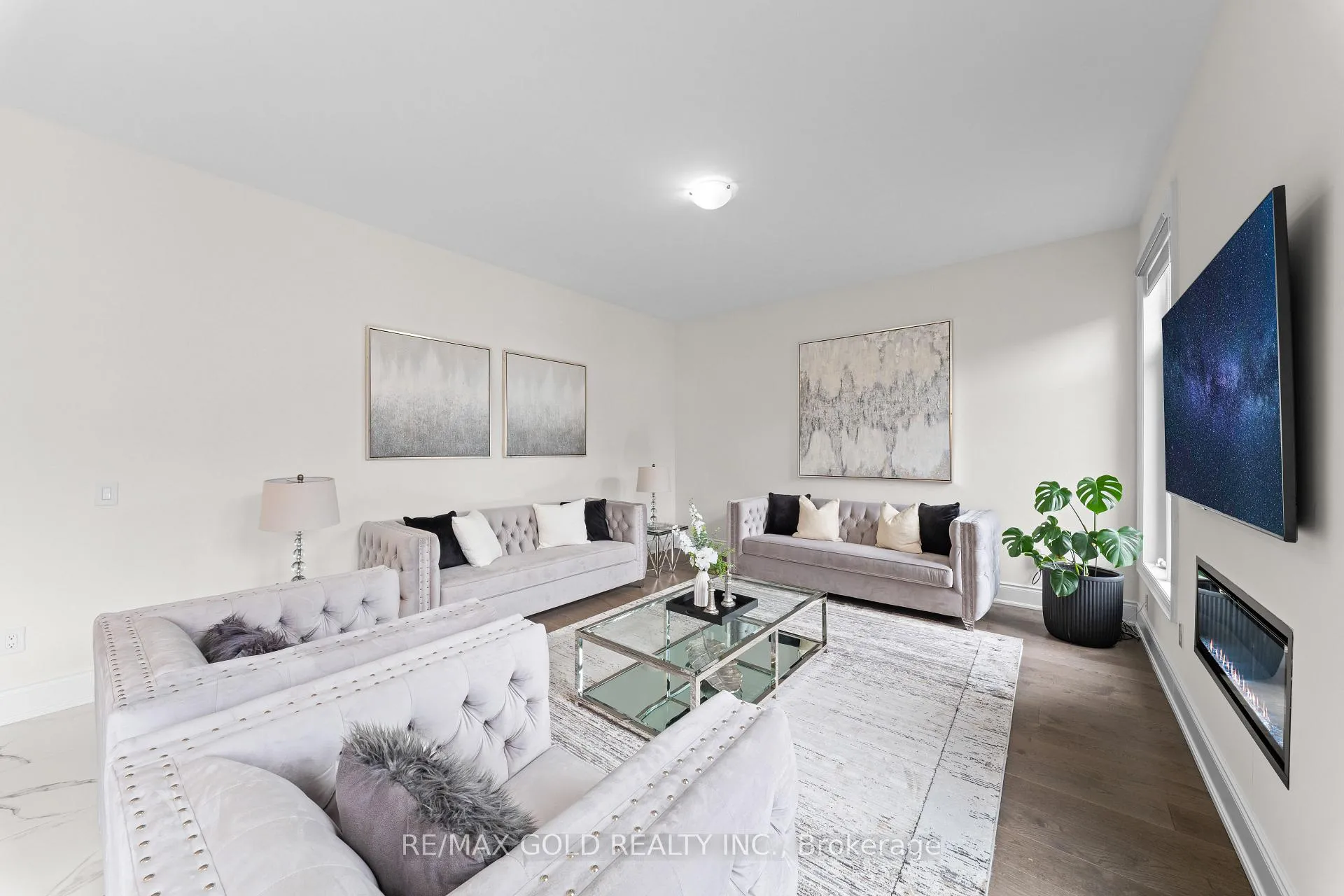 Photo 20 of 41 Daisy Meadow Crescent, Caledon, Caledon East — HOMEH