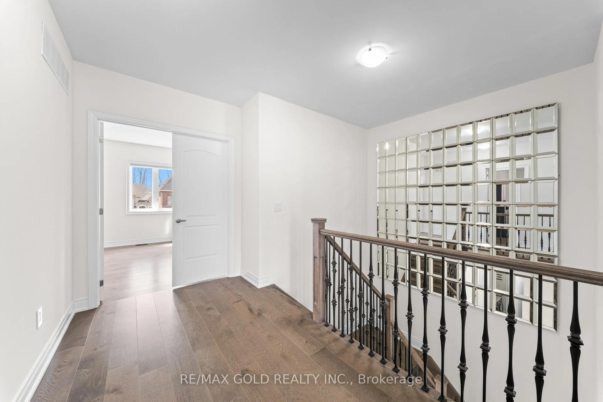 Photo 26 of 41 Daisy Meadow Crescent, Caledon, Caledon East — HOMEH