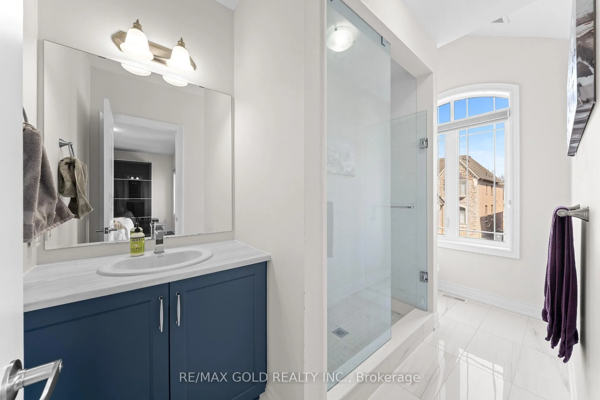Photo 33 of 41 Daisy Meadow Crescent, Caledon, Caledon East — HOMEH