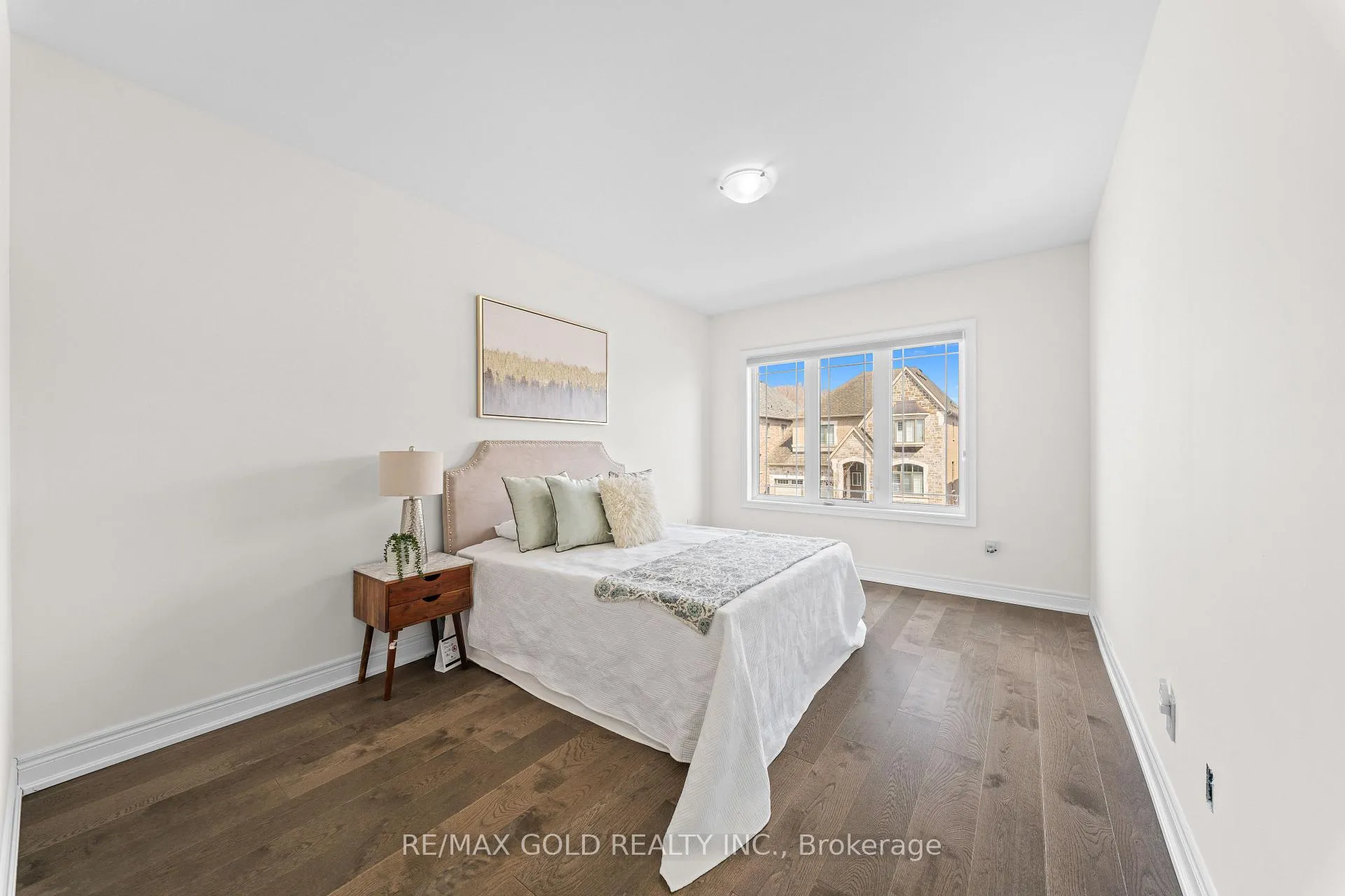 Photo 35 of 41 Daisy Meadow Crescent, Caledon, Caledon East — HOMEH