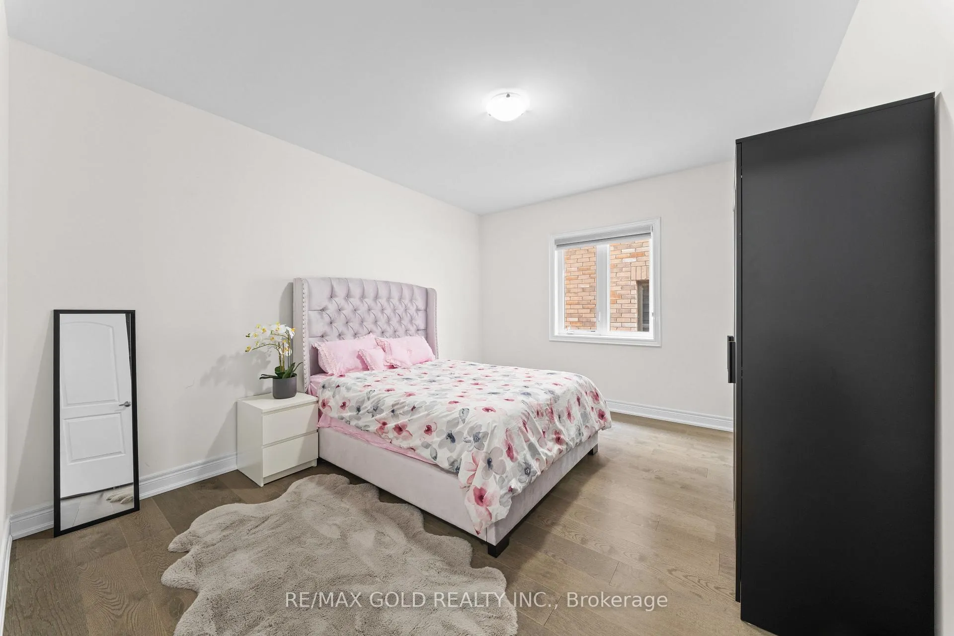 Photo 37 of 41 Daisy Meadow Crescent, Caledon, Caledon East — HOMEH