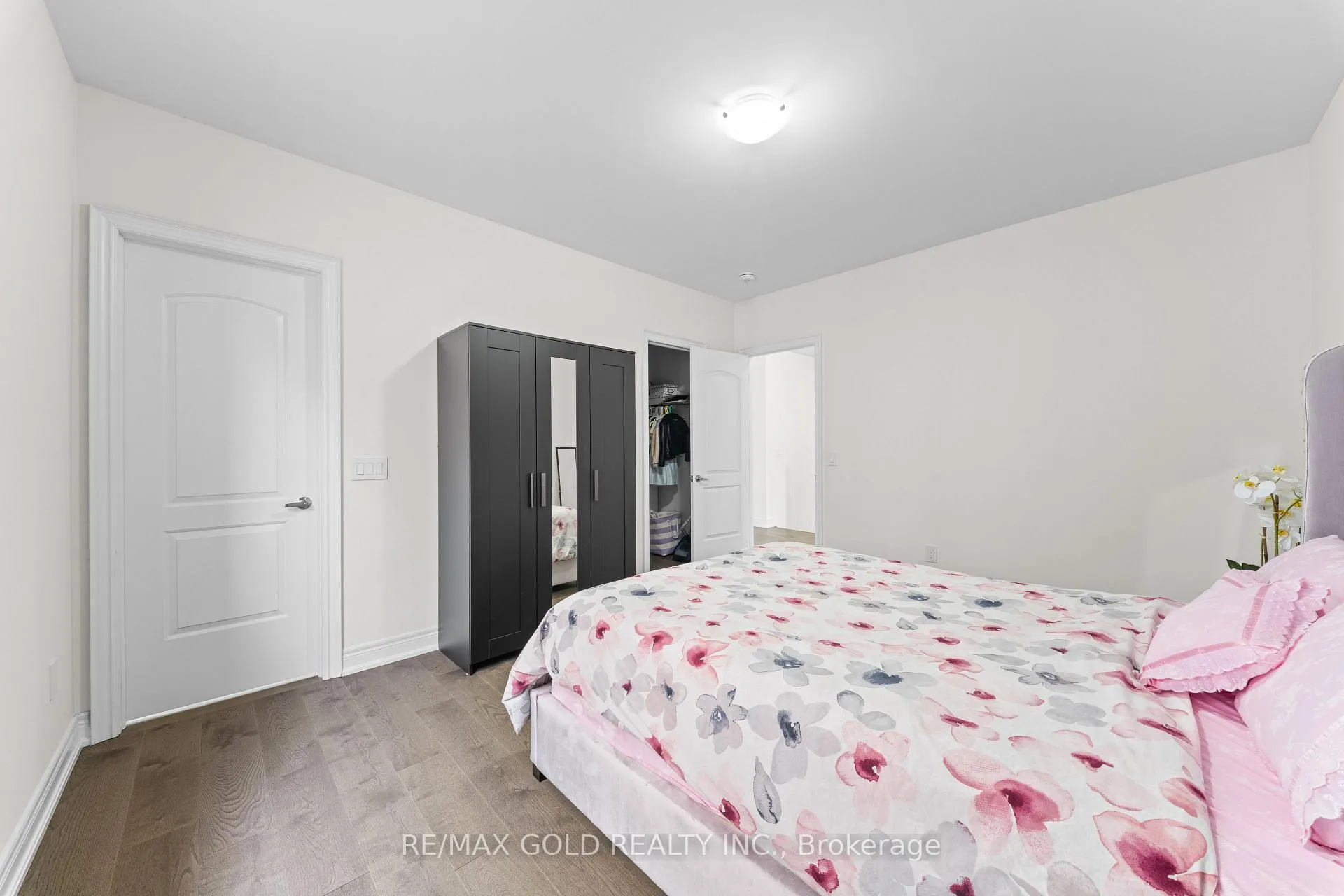 Photo 38 of 41 Daisy Meadow Crescent, Caledon, Caledon East — HOMEH