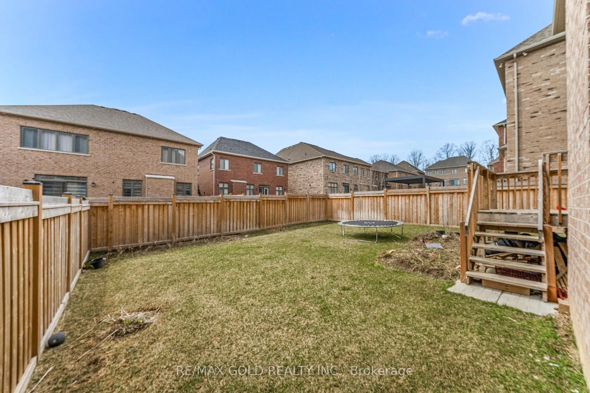 Photo 42 of 41 Daisy Meadow Crescent, Caledon, Caledon East — HOMEH