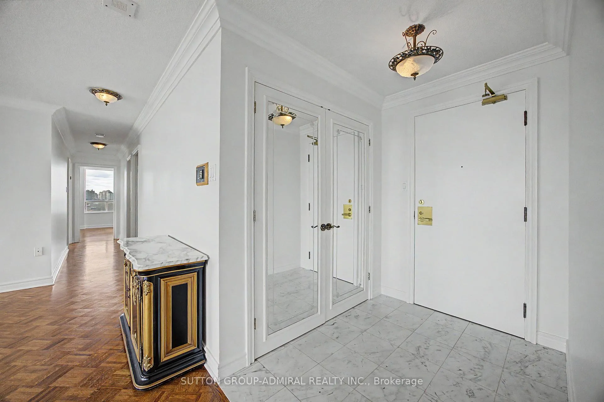 Photo 3 of Unit 1402, 343 Clark Avenue W, Vaughan, Crestwood-Springfarm-Yorkhill — HOMEH